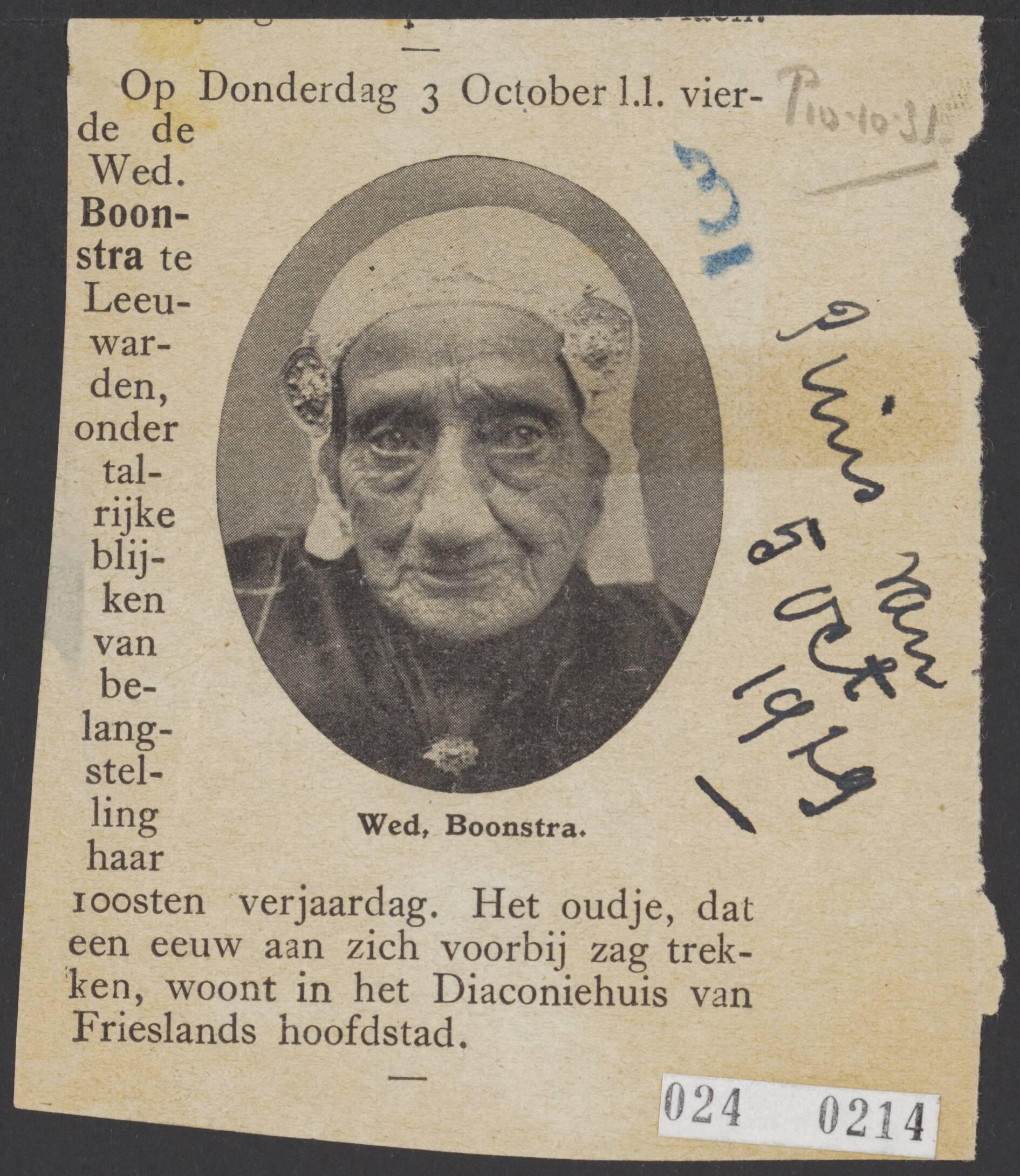 Fotocollectie Elsevier Binnenland — Weduwe Boonstra, woonachtig in het Diaconiehuis te Leeuwarden, werd op 3 oktober 1929, 100 jaar oud — Foto: Onbekend / Publiek Domein of Rechtenvrij. Licentie: Set B: Rechtenvrij / Publiek Domein. Bron: Nationaal Archief. http://hdl.handle.net/10648/add74a1e-d0b4-102d-bcf8-003048976d84