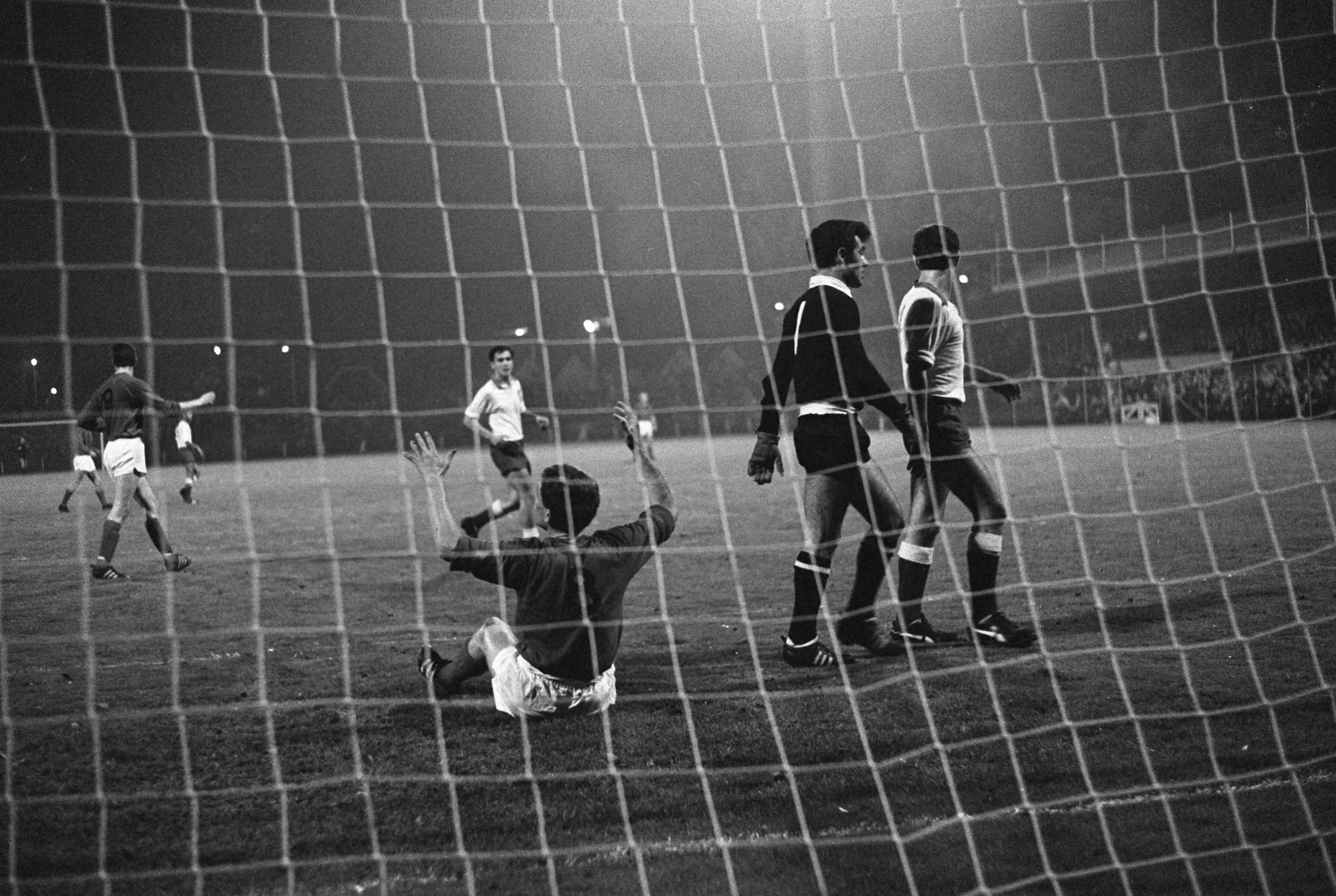 Fotocollectie Anefo — NAC tegen Floriana (Malta) 1-0 Europacup II. Spelmomenten — Foto: Merk, Ben / Anefo. Licentie: Set B: Rechtenvrij / Publiek Domein. Bron: Nationaal Archief. http://hdl.handle.net/10648/ab2a39de-d0b4-102d-bcf8-003048976d84
