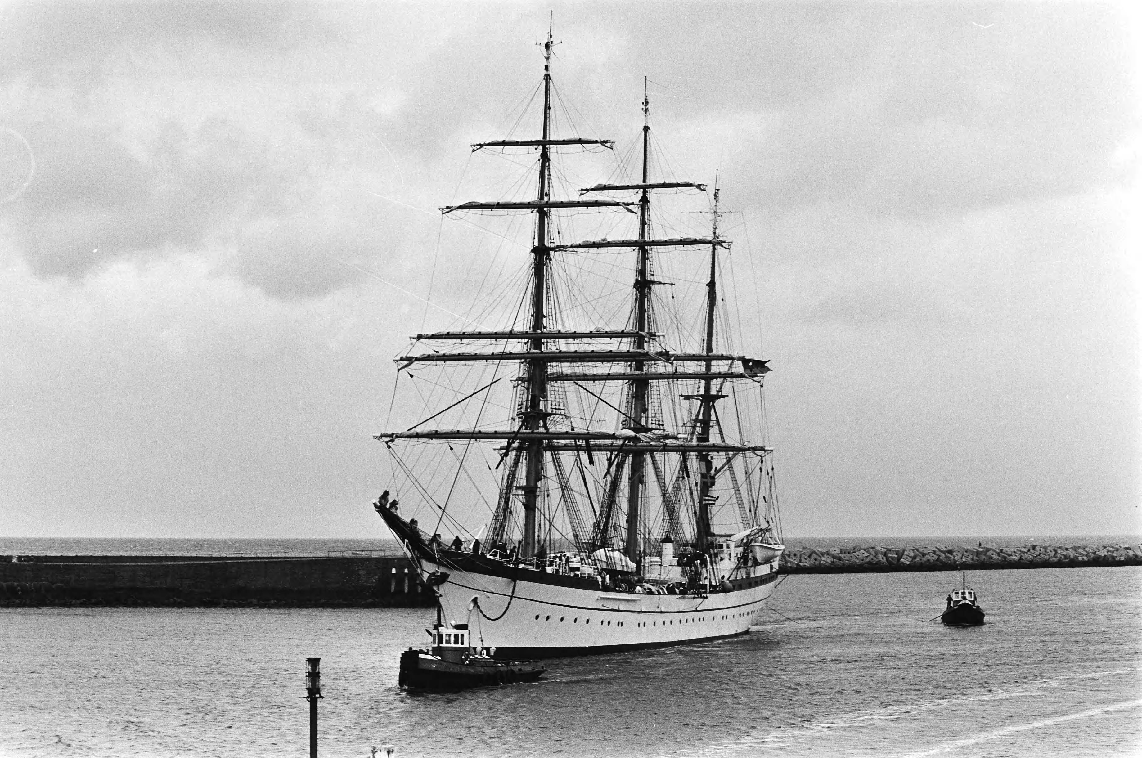 Zeilschip "Gorch Fock" in de Scheveningse haven — Zuid-Holland|Scheveningen|havens |zeilschepen|Gorch Fock — Foto: Croes, Rob C. / Anefo. Licentie: Set B: Rechtenvrij / Publiek Domein. Bron: Nationaal Archief. http://hdl.handle.net/10648/acca8744-d0b4-102d-bcf8-003048976d84