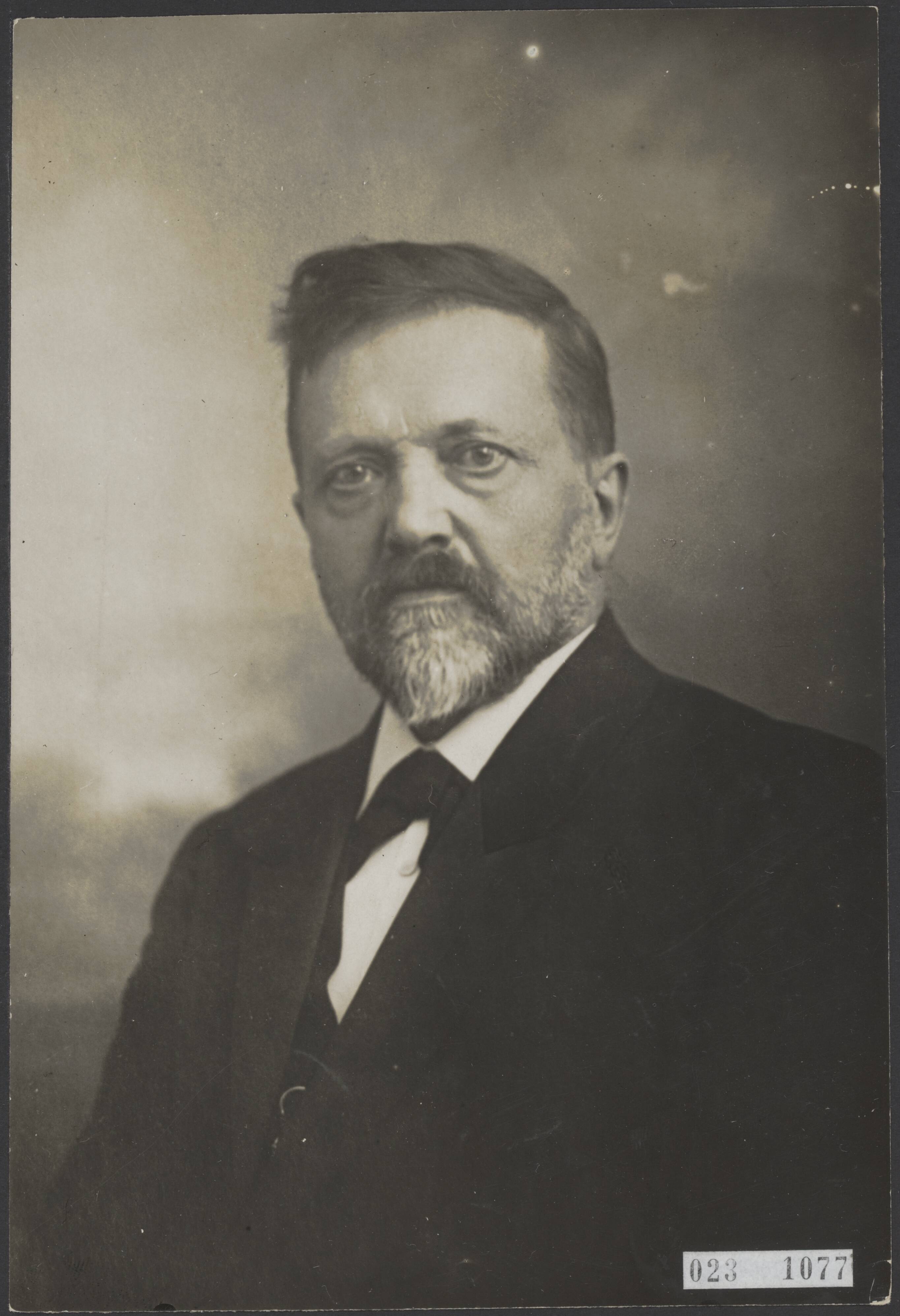 Fotocollectie Elsevier Binnenland — Ds. B. Wissing, predikant te Ulrum (Groningen), viert zijn 40-jarig jubileum — Foto: Fotopersbureau "Holland". Licentie: Set B: Rechtenvrij / Publiek Domein. Bron: Nationaal Archief. http://hdl.handle.net/10648/add5ee12-d0b4-102d-bcf8-003048976d84