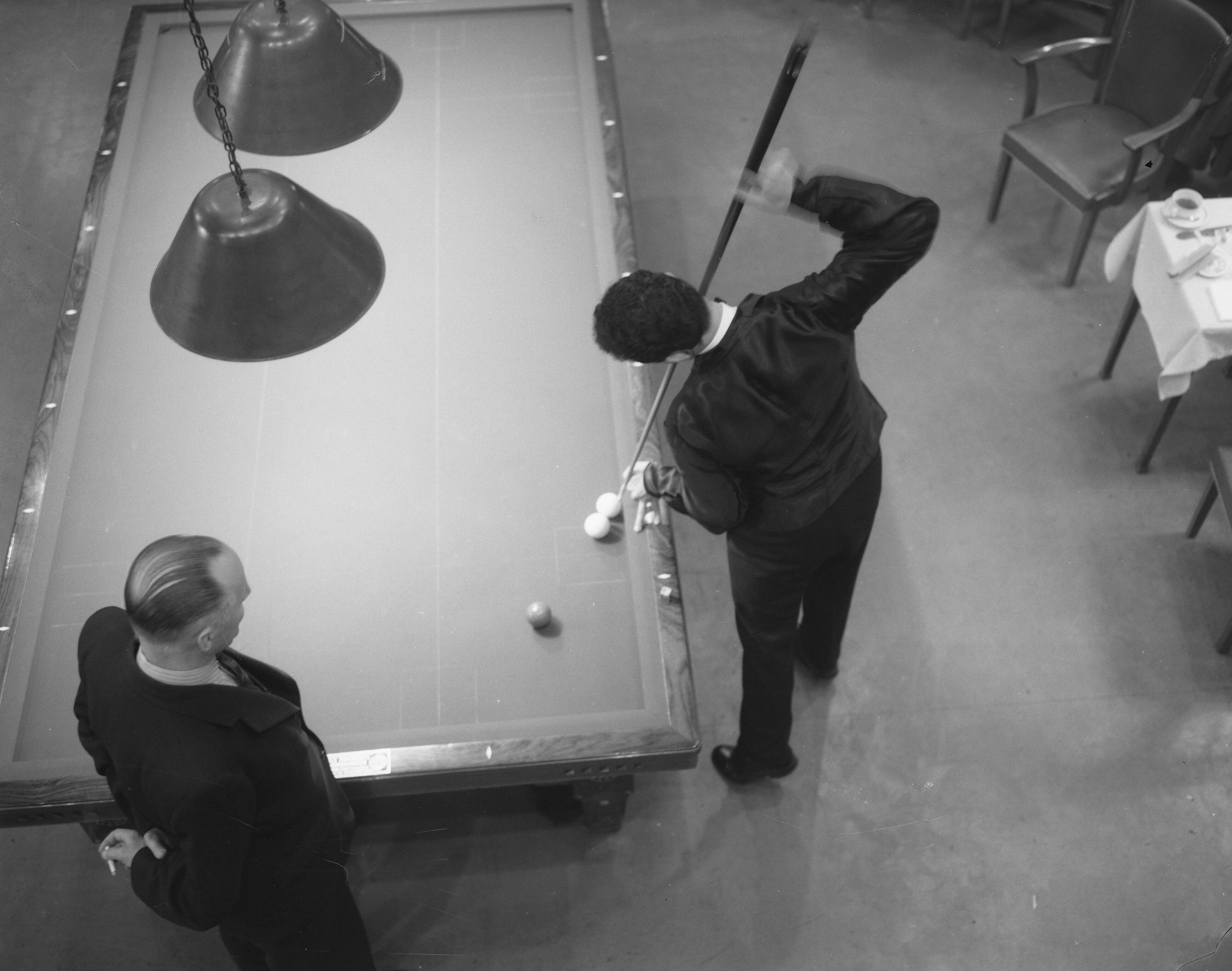 Fotocollectie Anefo — Nederlands Kampioenschap Ereklasse Groot Biljart Ankerkader 47/2 in Leeuwarden. Henk Scholte — Foto: Noske, J.D. / Anefo. Licentie: Set B: Rechtenvrij / Publiek Domein. Bron: Nationaal Archief. http://hdl.handle.net/10648/a95fab48-d0b4-102d-bcf8-003048976d84