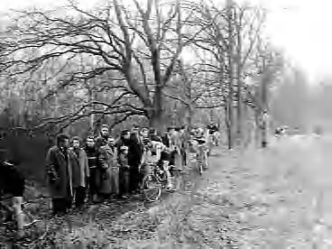 Fotocollectie Anefo — Nationale Cyclecross op landgoed Duinhorst te Wassenaar. Winnaar H. Brinkman uit Rotterdam, voor B. Jansen uit Wassenaar — Foto: Bilsen, Joop van / Anefo. Licentie: Set B: Rechtenvrij / Publiek Domein. Bron: Nationaal Archief. http://hdl.handle.net/10648/a955efc2-d0b4-102d-bcf8-003048976d84