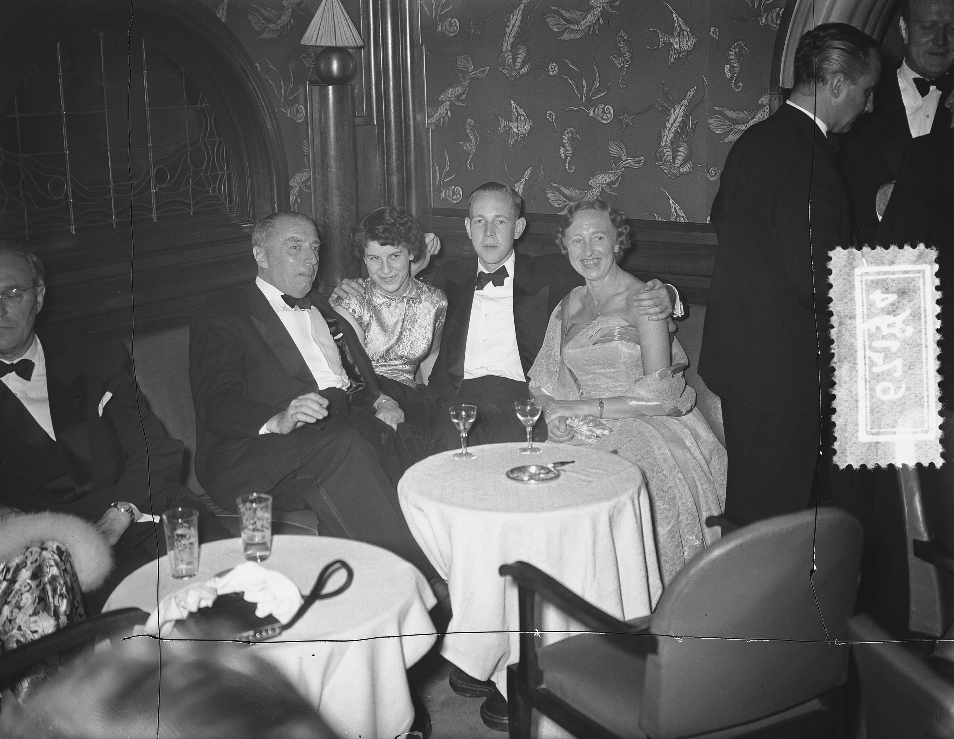 Fotocollectie Anefo — Congres zee-assuradeuren Den Haag , dansen — Foto: Bilsen, Joop van / Anefo. Licentie: Set B: Rechtenvrij / Publiek Domein. Bron: Nationaal Archief. http://hdl.handle.net/10648/a9296146-d0b4-102d-bcf8-003048976d84
