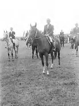 Fotocollectie Anefo — Concours hippique te Blaricum, de heer Sterk met "Paddy" — Foto: Noske, J.D. / Anefo. Licentie: Set B: Rechtenvrij / Publiek Domein. Bron: Nationaal Archief. http://hdl.handle.net/10648/a9654404-d0b4-102d-bcf8-003048976d84