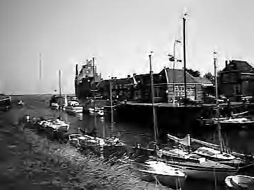 Fotocollectie Rijksvoorlichtingsdienst Eigen — [Veere. Havenhoofd en Campveerse Toren][ — Foto: Rijksvoorlichtingsdienst (RVD). Licentie: Set B: Rechtenvrij / Publiek Domein. Bron: Nationaal Archief. http://hdl.handle.net/10648/af4825bc-d0b4-102d-bcf8-003048976d84