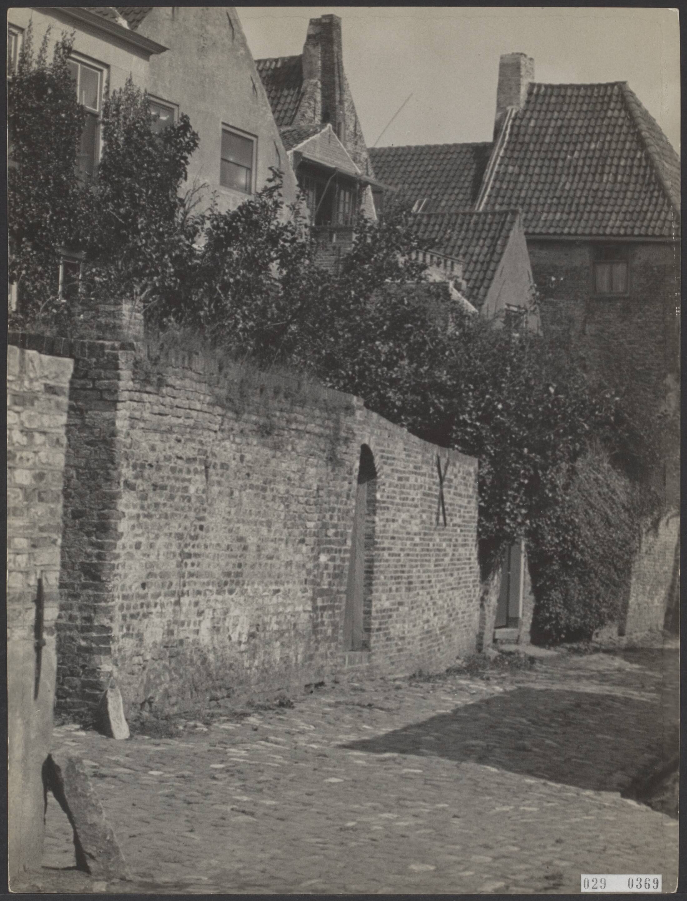 Fotocollectie Elsevier Binnenland — [Steeg in Veere] — Foto: Bins, F.F.P.. Licentie: Set B: Rechtenvrij / Publiek Domein. Bron: Nationaal Archief. http://hdl.handle.net/10648/ade1b968-d0b4-102d-bcf8-003048976d84