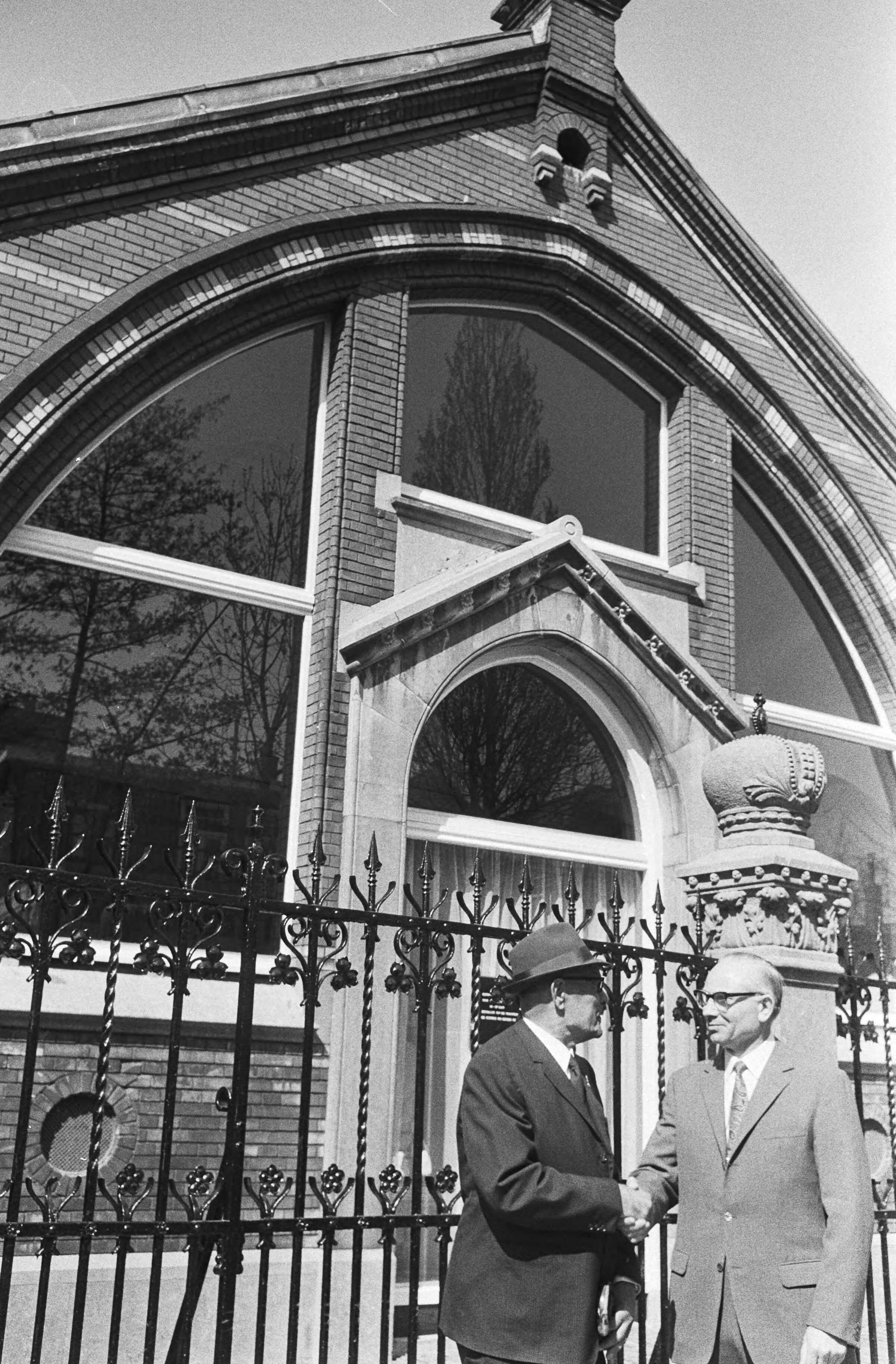 Ambassadeur Lavrov van de USSR verricht de heropening van het Czaar — Lavrov (r) — Foto: Fotograaf Onbekend / Anefo. Licentie: Set B: Rechtenvrij / Publiek Domein. Bron: Nationaal Archief. http://hdl.handle.net/10648/abbd954e-d0b4-102d-bcf8-003048976d84