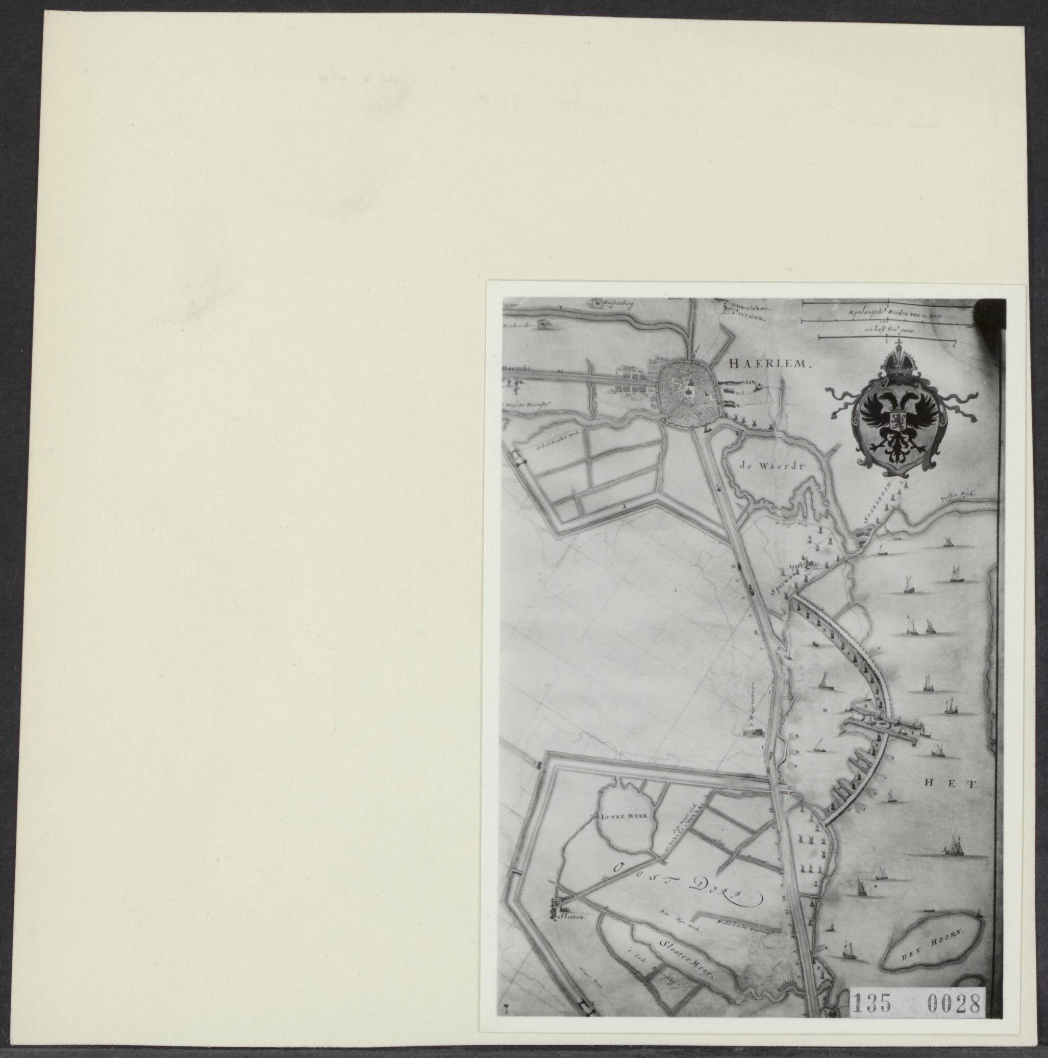 Fotocollectie Rijksvoorlichtingsdienst Eigen — Kaart uit 1640 van de voorboezem van het IJ met Haarlem, de Haarlemmermeer en het Spaarne; van hieruit werd het water in het IJ werd omgeslagen — Foto: Rijksvoorlichtingsdienst (RVD). Licentie: Set B: Rechtenvrij / Publiek Domein. Bron: Nationaal Archief. http://hdl.handle.net/10648/af5f8f22-d0b4-102d-bcf8-003048976d84