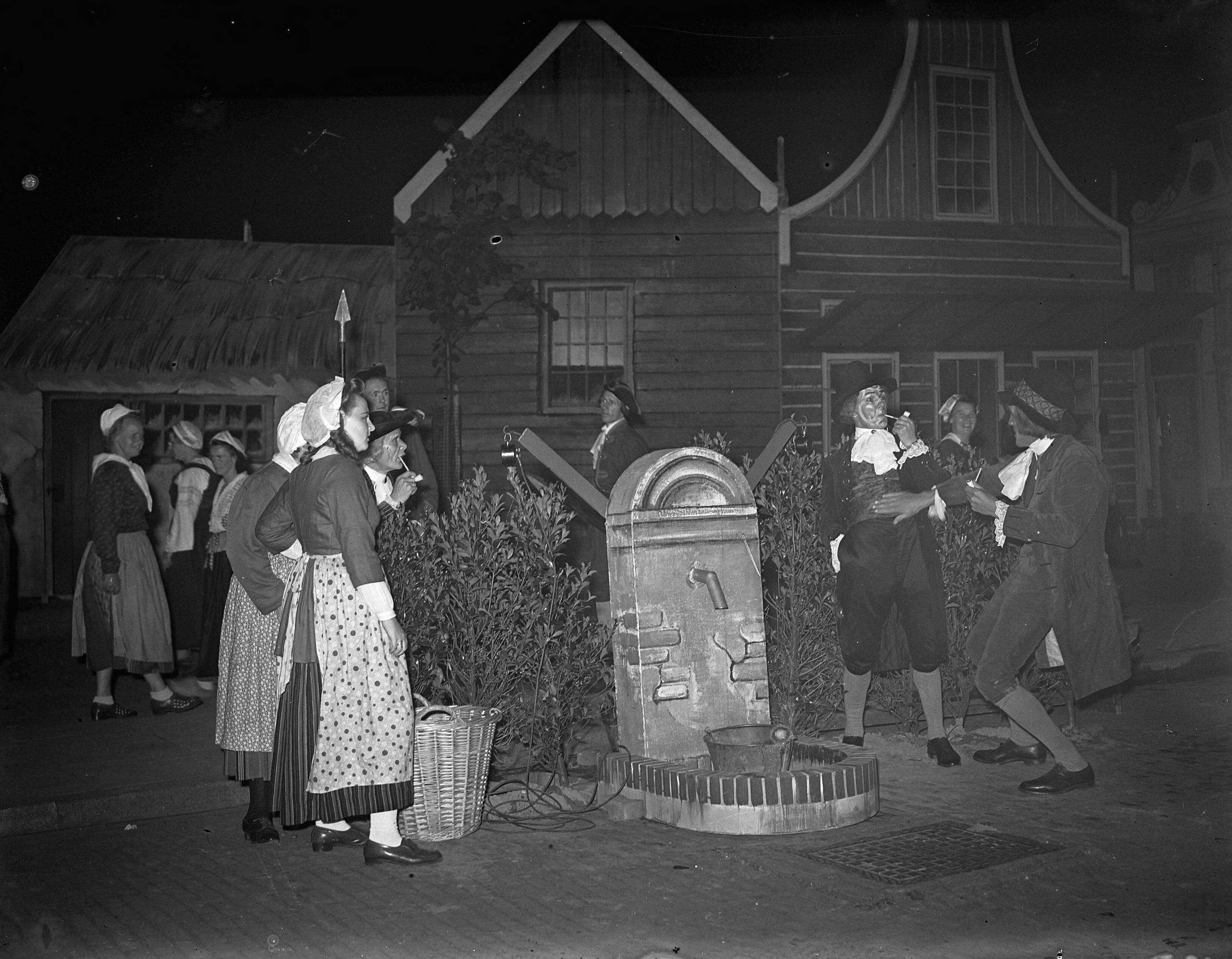 Fotocollectie Anefo — Czaar Peter Feest Zaandam — Foto: Deelen, […] van / Anefo. Licentie: Set B: Rechtenvrij / Publiek Domein. Bron: Nationaal Archief. http://hdl.handle.net/10648/a8aba670-d0b4-102d-bcf8-003048976d84