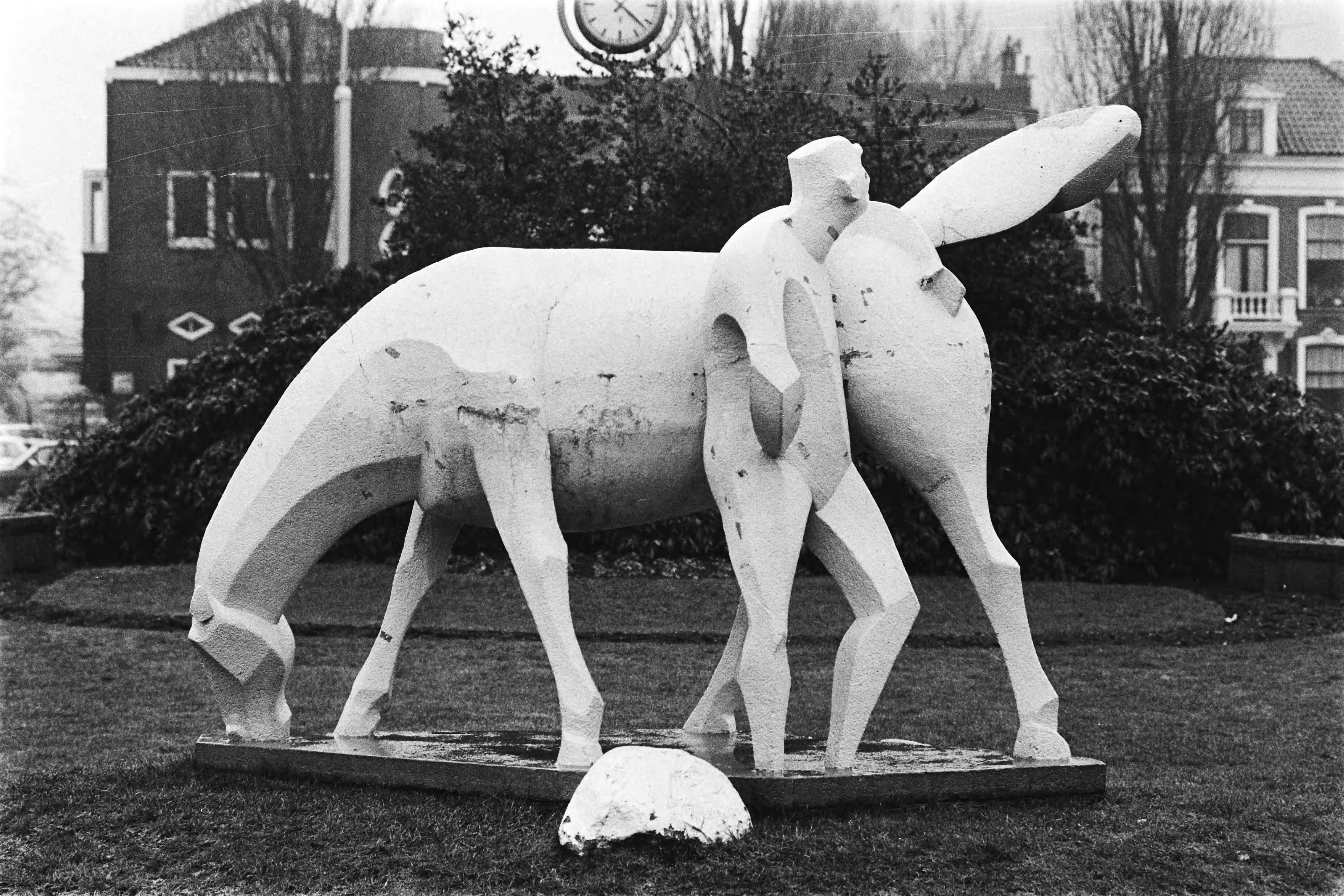 Fotocollectie Anefo — Beeld: Peerd van Ome Loeks in Groningen — Foto: Suyk, Koen / Anefo. Licentie: Set B: Rechtenvrij / Publiek Domein. Bron: Nationaal Archief. http://hdl.handle.net/10648/acd9be44-d0b4-102d-bcf8-003048976d84