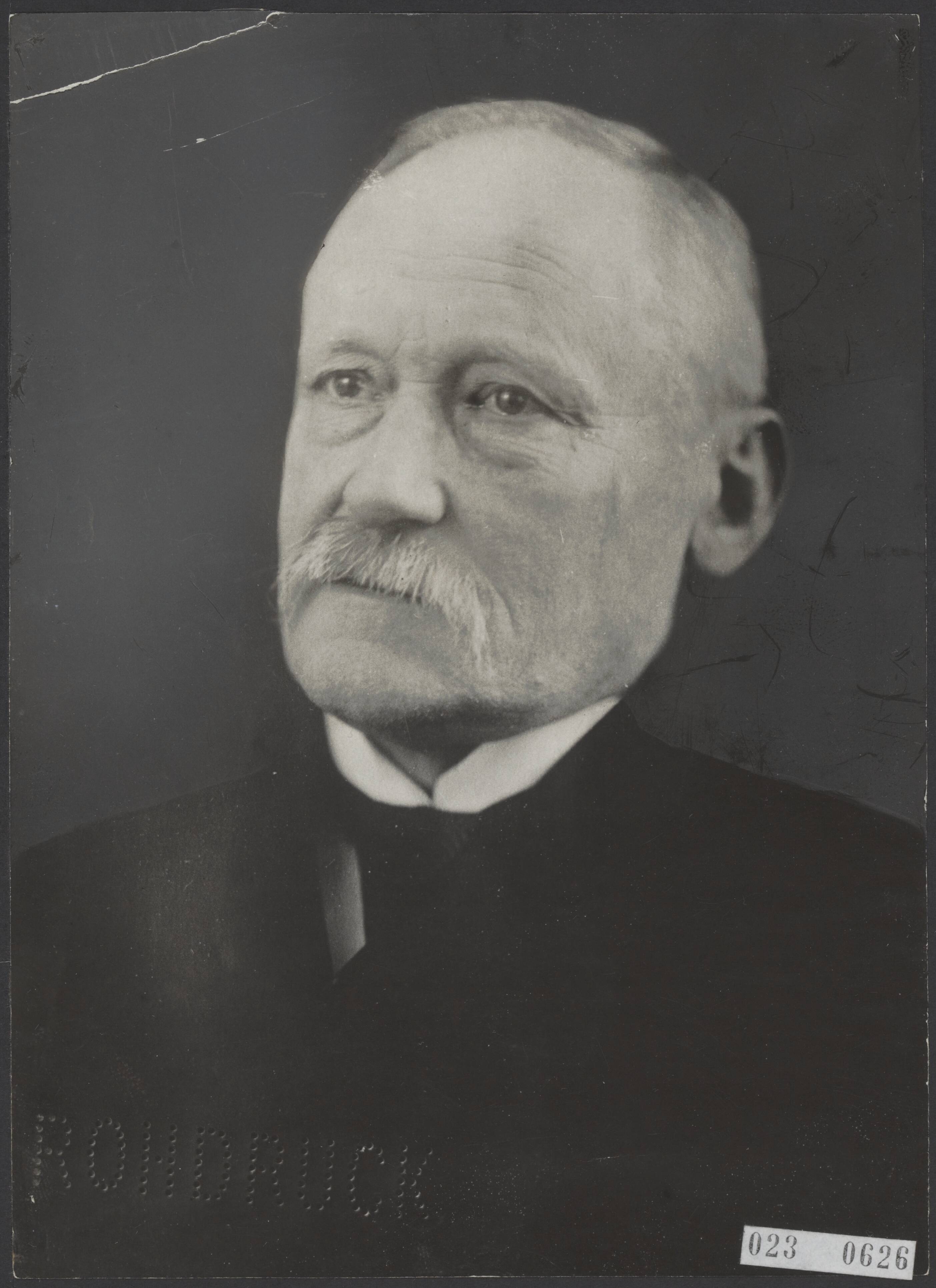 Fotocollectie Elsevier Binnenland — Prof. dr. J.J.M. de Groot (1854-1921), hoogleraar Sinologie aan de Universiteit van Berlijn, overleden — Foto: Fotopersbureau "Holland". Licentie: Set B: Rechtenvrij / Publiek Domein. Bron: Nationaal Archief. http://hdl.handle.net/10648/add514ec-d0b4-102d-bcf8-003048976d84