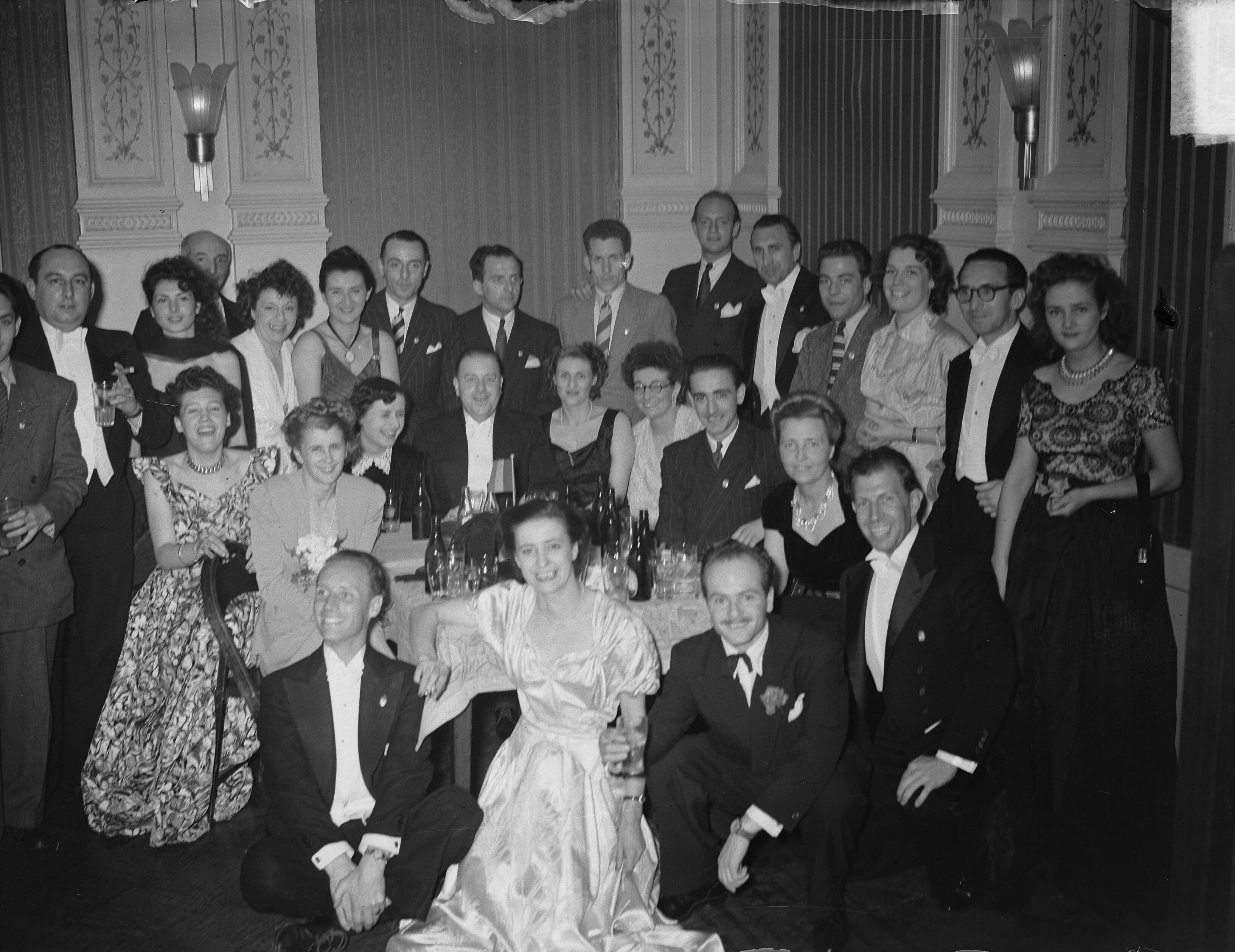 Fotocollectie Anefo — Internationaal Hockeytoernooi Den Haag — Foto: Winterbergen, Rolf / Anefo. Licentie: Set B: Rechtenvrij / Publiek Domein. Bron: Nationaal Archief. http://hdl.handle.net/10648/a8c5f0ac-d0b4-102d-bcf8-003048976d84