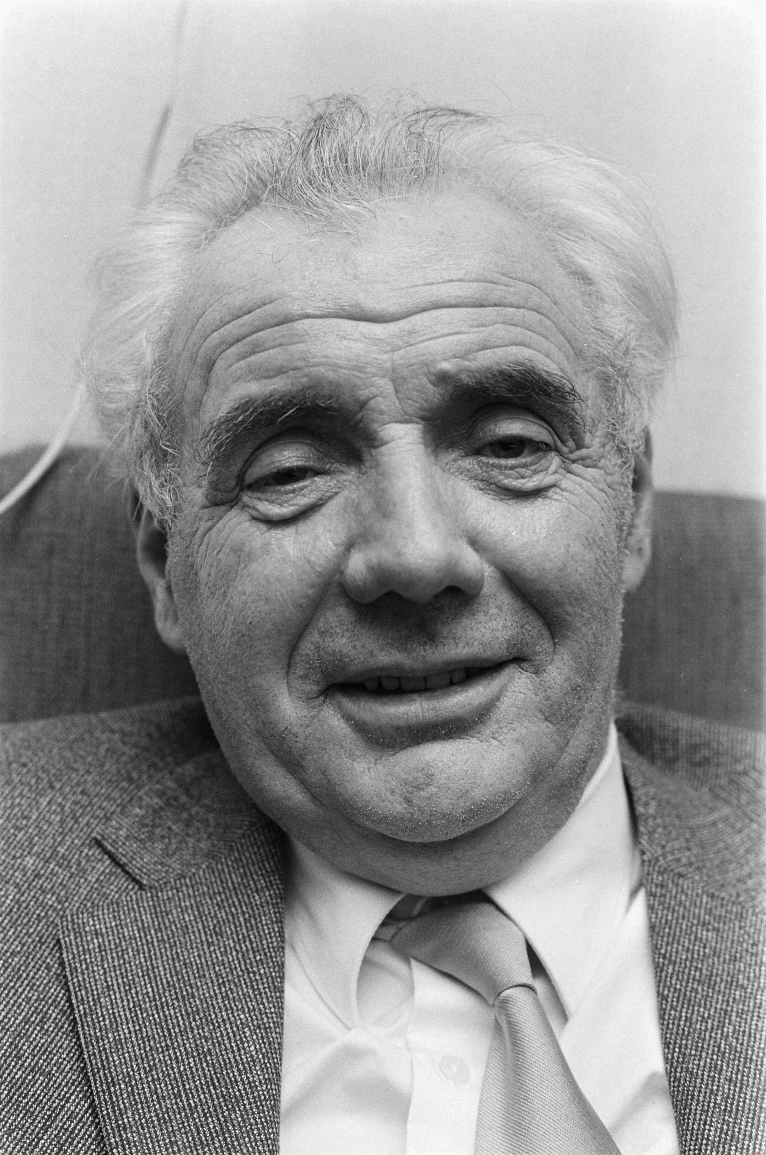 Fotocollectie Anefo — Congres DS 70 in Utrecht; De Koning , kop — Foto: Mieremet, Rob / Anefo. Licentie: Set B: Rechtenvrij / Publiek Domein. Bron: Nationaal Archief. http://hdl.handle.net/10648/aba9ff70-d0b4-102d-bcf8-003048976d84