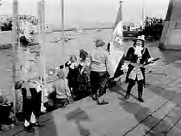 Fotocollectie Anefo — Aankomst van "Michiel Adriaensz. de Ruyter" in Vlissingen t.g.v. de De Ruyterherdenking — Foto: Rossem, Wim van / Anefo. Licentie: Set B: Rechtenvrij / Publiek Domein. Bron: Nationaal Archief. http://hdl.handle.net/10648/a963b116-d0b4-102d-bcf8-003048976d84
