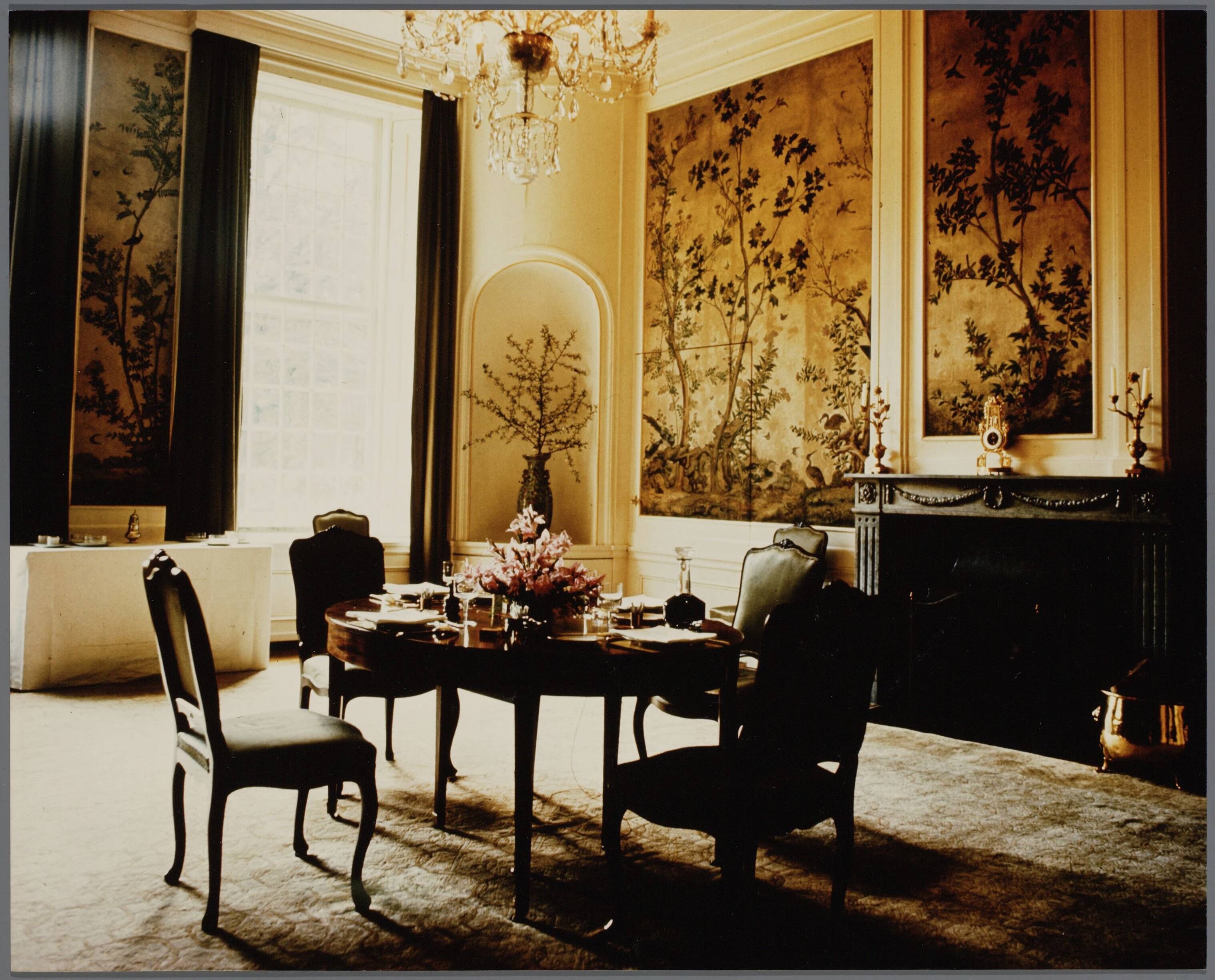 Paleis Huis ten Bosch te Den Haag — Interieur — Foto: P. Lichfield / RVD. Licentie: Set B: Rechtenvrij / Publiek Domein. Bron: Nationaal Archief. http://hdl.handle.net/10648/afa86436-d0b4-102d-bcf8-003048976d84