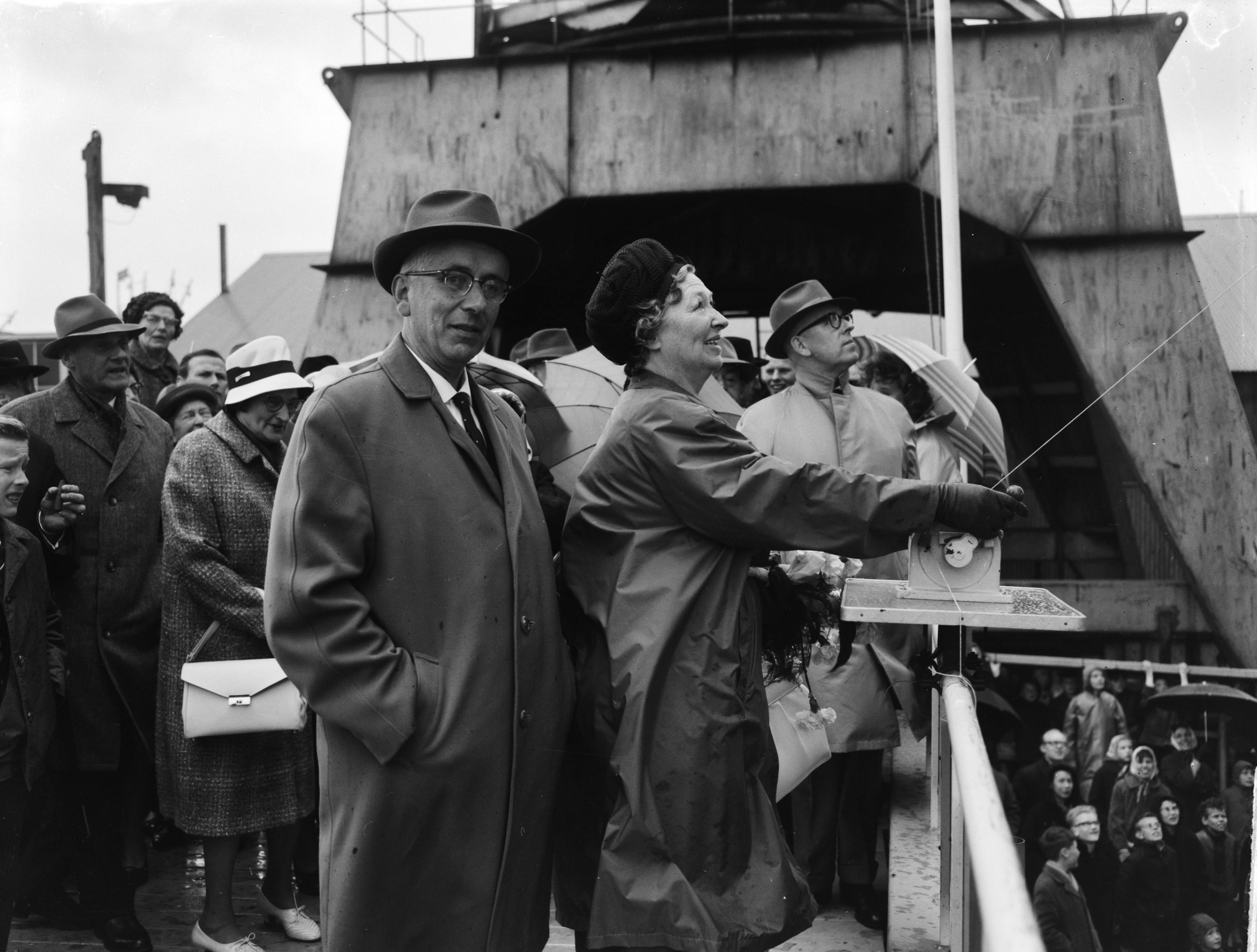 Fotocollectie Anefo — Opdracht Zaanlandse Scheepsbouw Maatschappij. Tewaterlating veerboot "Marsdiep" te Zaandam — Foto: Bilsen, Joop van / Anefo. Licentie: Set B: Rechtenvrij / Publiek Domein. Bron: Nationaal Archief. http://hdl.handle.net/10648/aa362a4c-d0b4-102d-bcf8-003048976d84