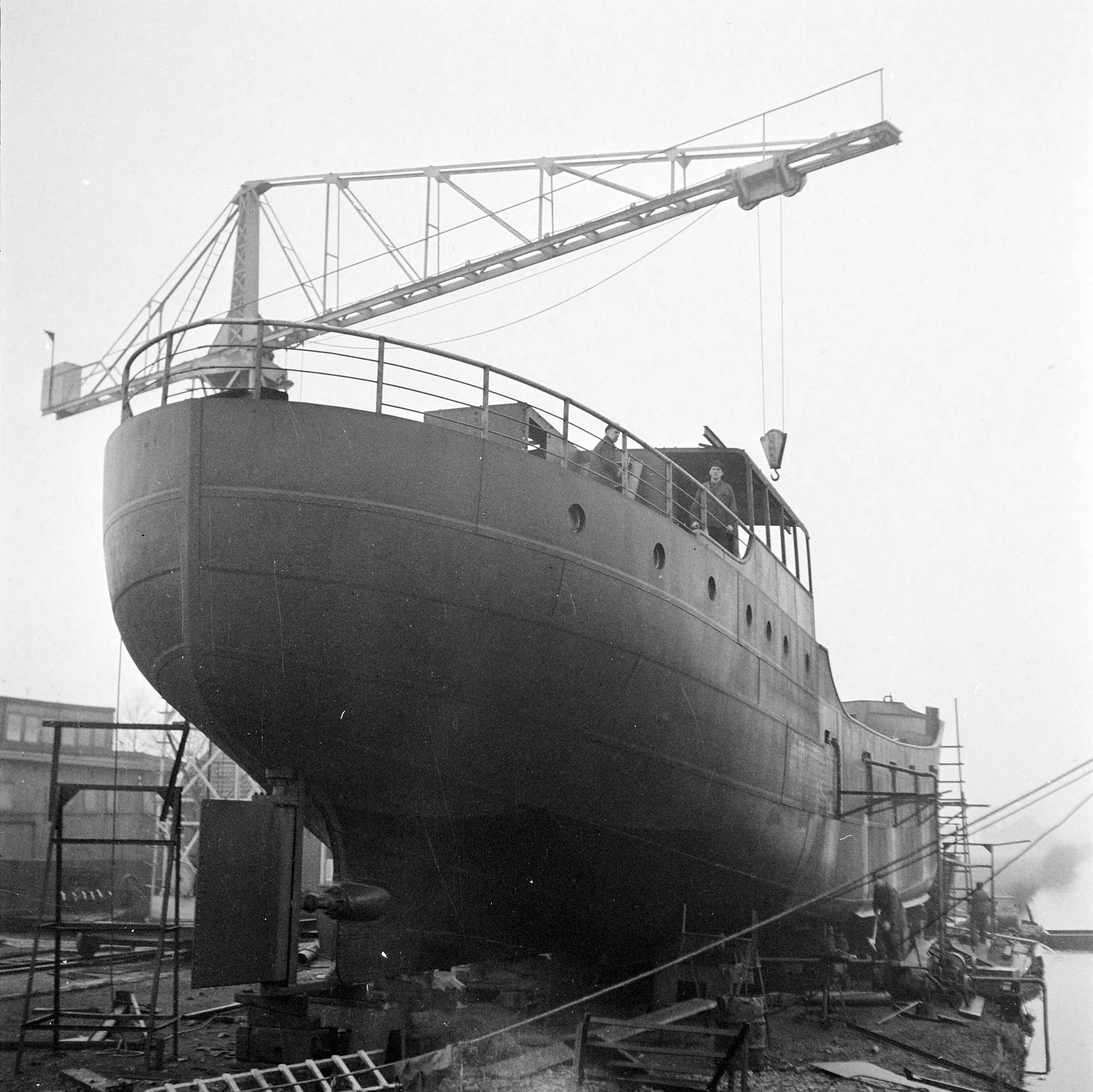 Fotocollectie Anefo — Scheepbouwwerf Groningen — Foto: Breijer, Charles / Anefo. Licentie: Set B: Rechtenvrij / Publiek Domein. Bron: Nationaal Archief. http://hdl.handle.net/10648/a892736c-d0b4-102d-bcf8-003048976d84