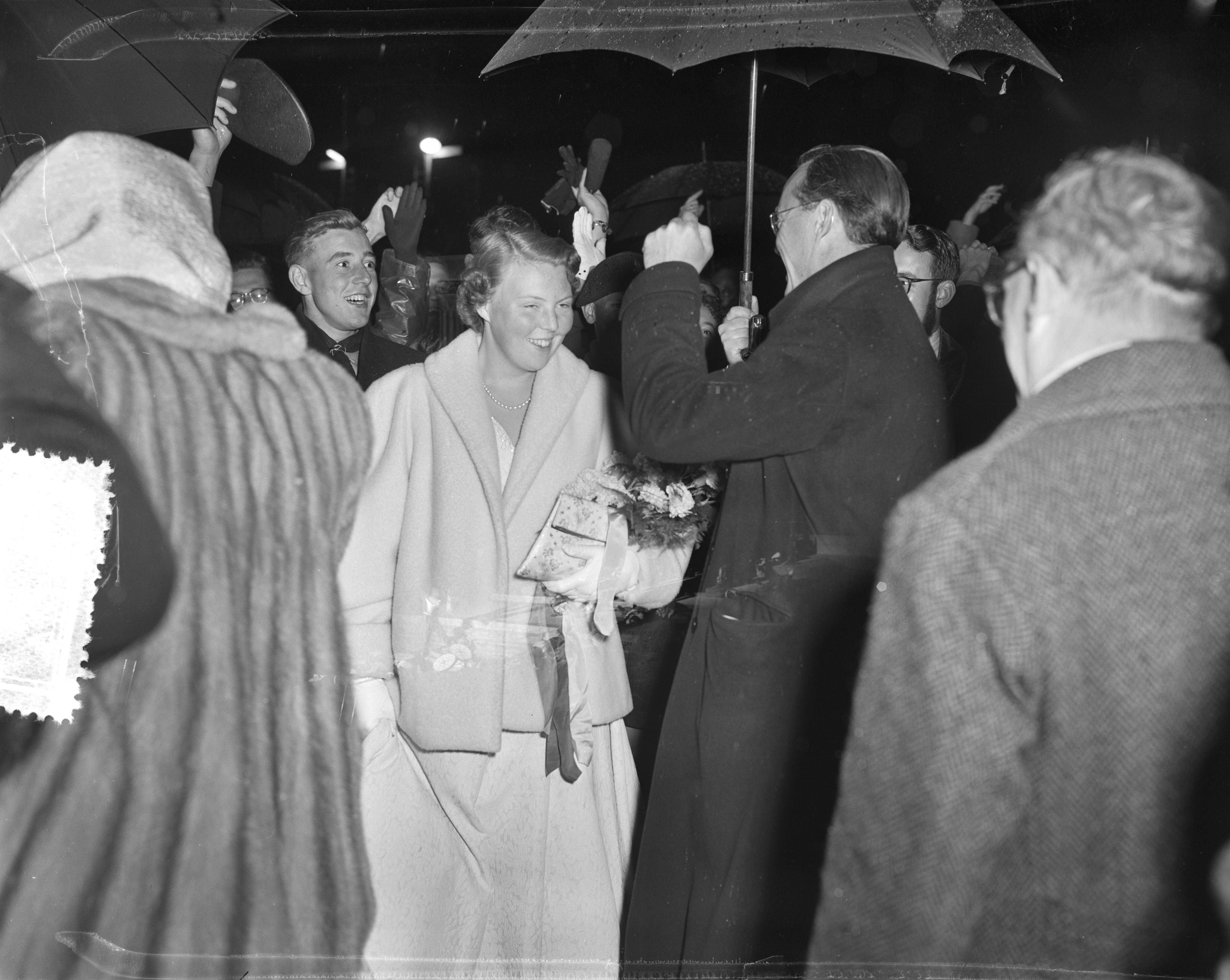 Lustrum USC Utrecht (1956) — USC-lustrumspel "Xerxes" — Foto: Bilsen, Joop van / Anefo. Licentie: Set B: Rechtenvrij / Publiek Domein. Bron: Nationaal Archief. http://hdl.handle.net/10648/a94b3d3e-d0b4-102d-bcf8-003048976d84