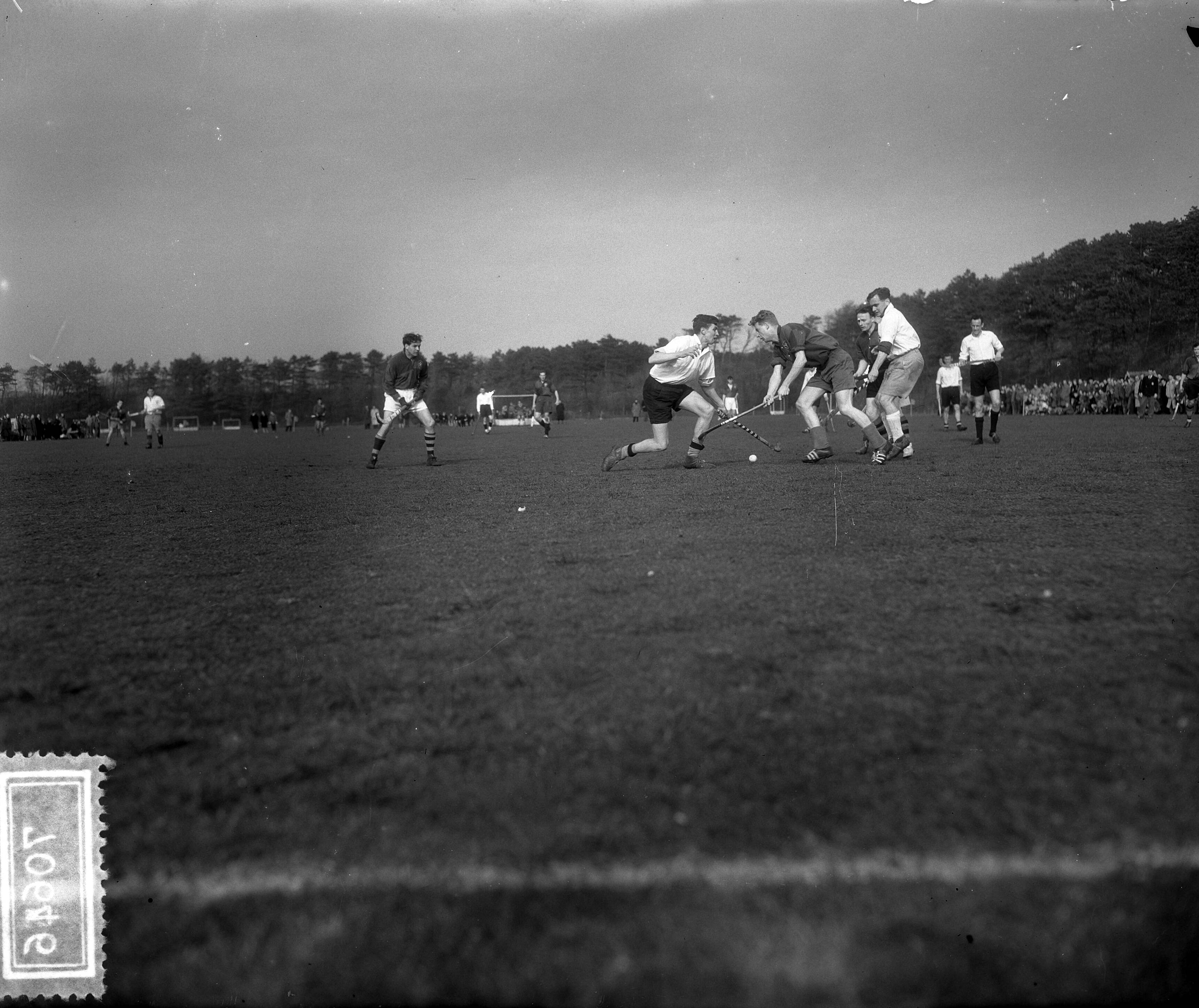Fotocollectie Anefo — Internationaal Hockeytoernooi van HHYC te Den Haag — Foto: Rossem, Wim van / Anefo. Licentie: Set B: Rechtenvrij / Publiek Domein. Bron: Nationaal Archief. http://hdl.handle.net/10648/a93320e6-d0b4-102d-bcf8-003048976d84