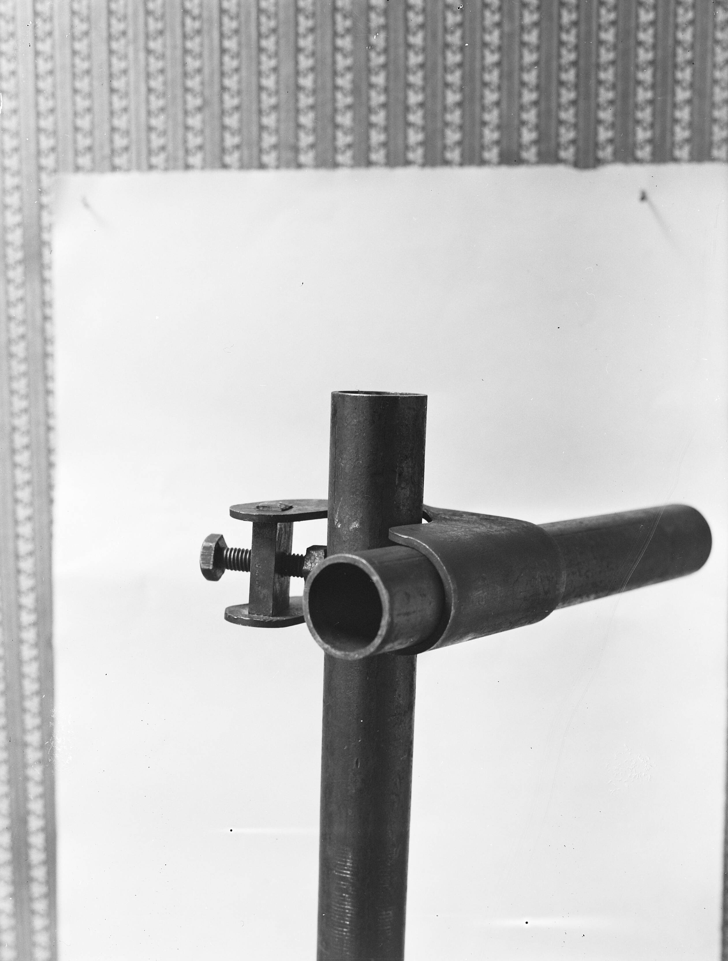 Fotocollectie Arbeidsinspectie — 9x12 Kortelingkoppeling (fa. Roel Mulder, Haarlem) — Foto: Onbekend / Publiek Domein of Rechtenvrij. Licentie: Set B: Rechtenvrij / Publiek Domein. Bron: Nationaal Archief. http://hdl.handle.net/10648/ad9f1360-d0b4-102d-bcf8-003048976d84