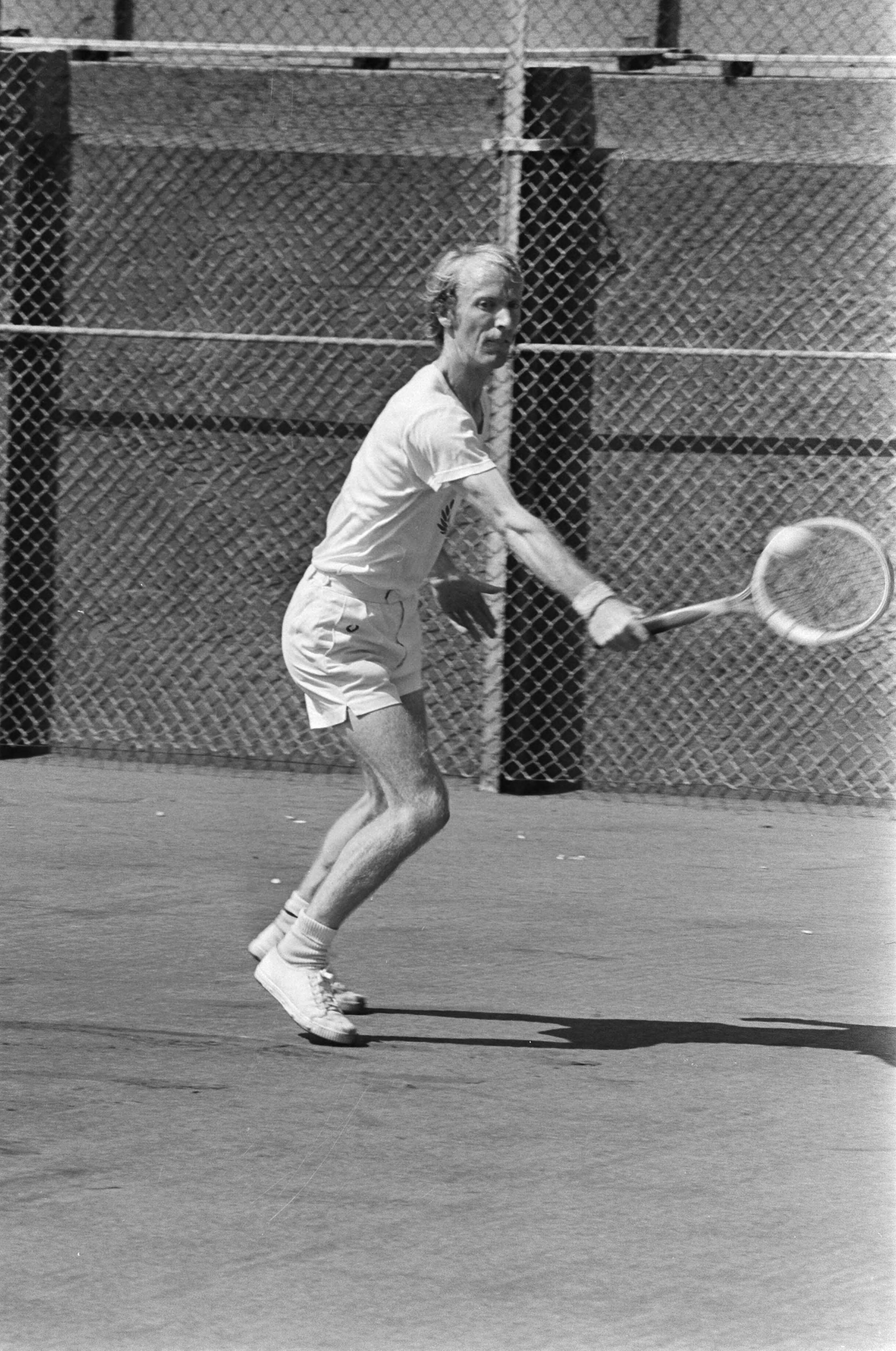 Fotocollectie Anefo — Nationale tenniskampioenschappen te Scheveningen; Hornman in actie — Foto: Verhoeff, Bert / Anefo. Licentie: Set B: Rechtenvrij / Publiek Domein. Bron: Nationaal Archief. http://hdl.handle.net/10648/ac52bfac-d0b4-102d-bcf8-003048976d84