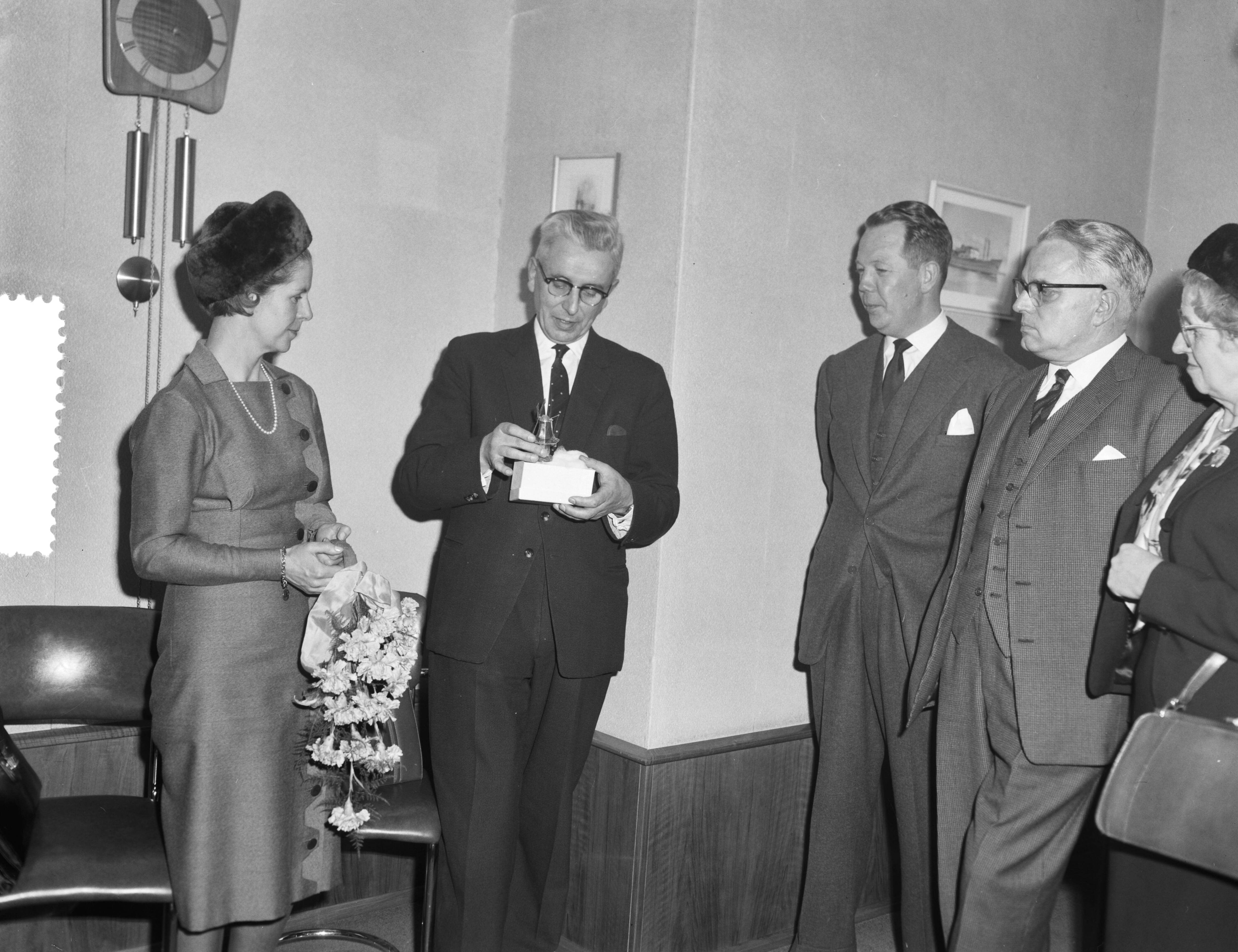 Fotocollectie Anefo — Tewaterlating m.s. "Lis Frellsen" bij de Zaanlandse Scheepbouw Maatschappij — Foto: Bilsen, Joop van / Anefo. Licentie: Set B: Rechtenvrij / Publiek Domein. Bron: Nationaal Archief. http://hdl.handle.net/10648/a9fb052a-d0b4-102d-bcf8-003048976d84