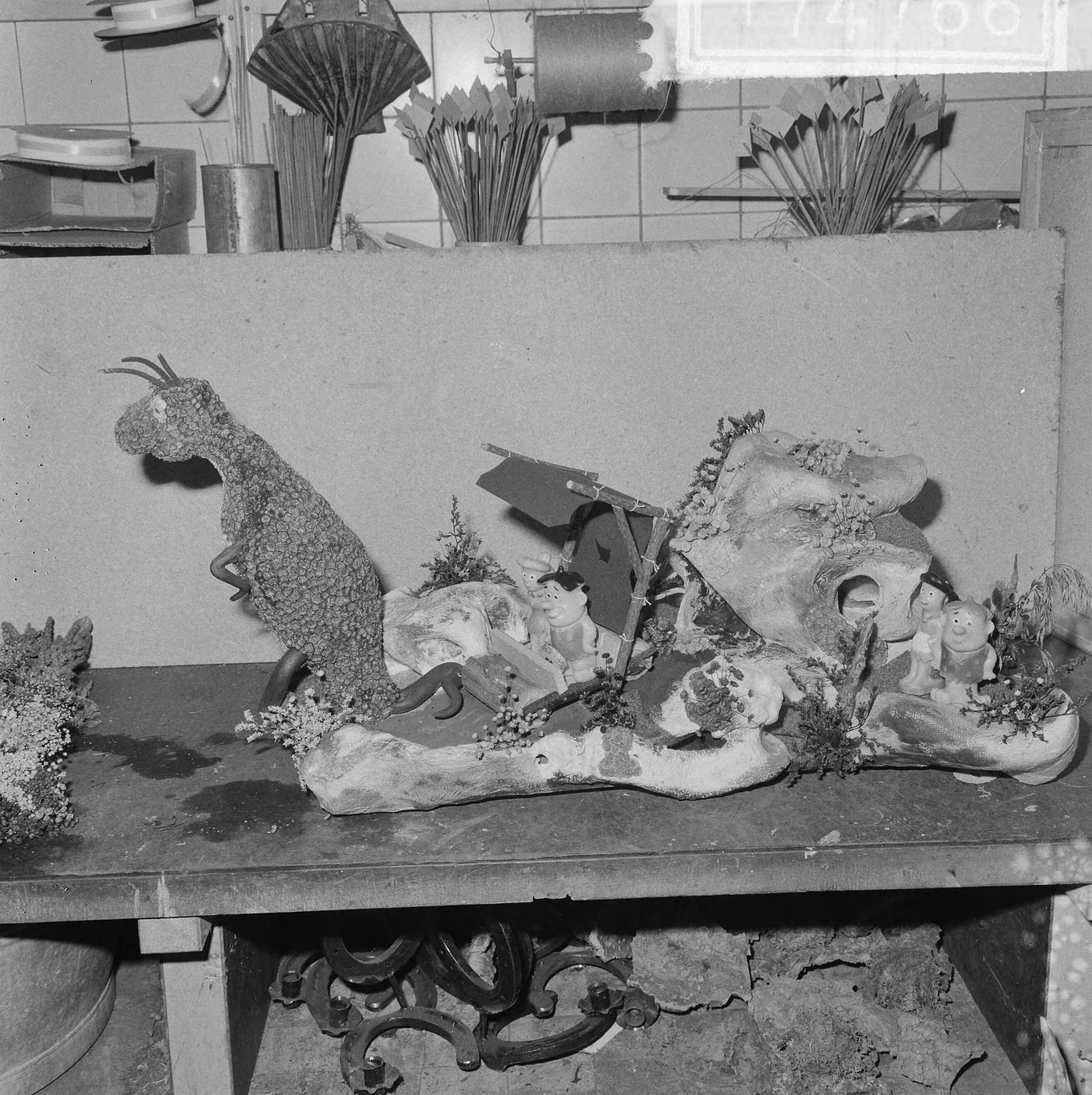 Fotocollectie Anefo — Minicorso van de heer Gooijer uit Aalsmeer op het Linnaeus — Foto: Nijs, Jac. de / Anefo. Licentie: Set B: Rechtenvrij / Publiek Domein. Bron: Nationaal Archief. http://hdl.handle.net/10648/aa9555da-d0b4-102d-bcf8-003048976d84