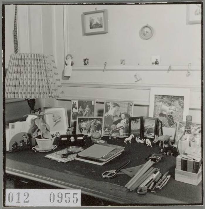 Fotocollectie RVD / Koninklijk Huis — Speelkamer prinses Beatrix op paleis Soestdijk — Foto: Jonker, Henk / Particam Pictures / RVD. Licentie: Set B: Rechtenvrij / Publiek Domein. Bron: Nationaal Archief. http://hdl.handle.net/10648/afa9f77e-d0b4-102d-bcf8-003048976d84