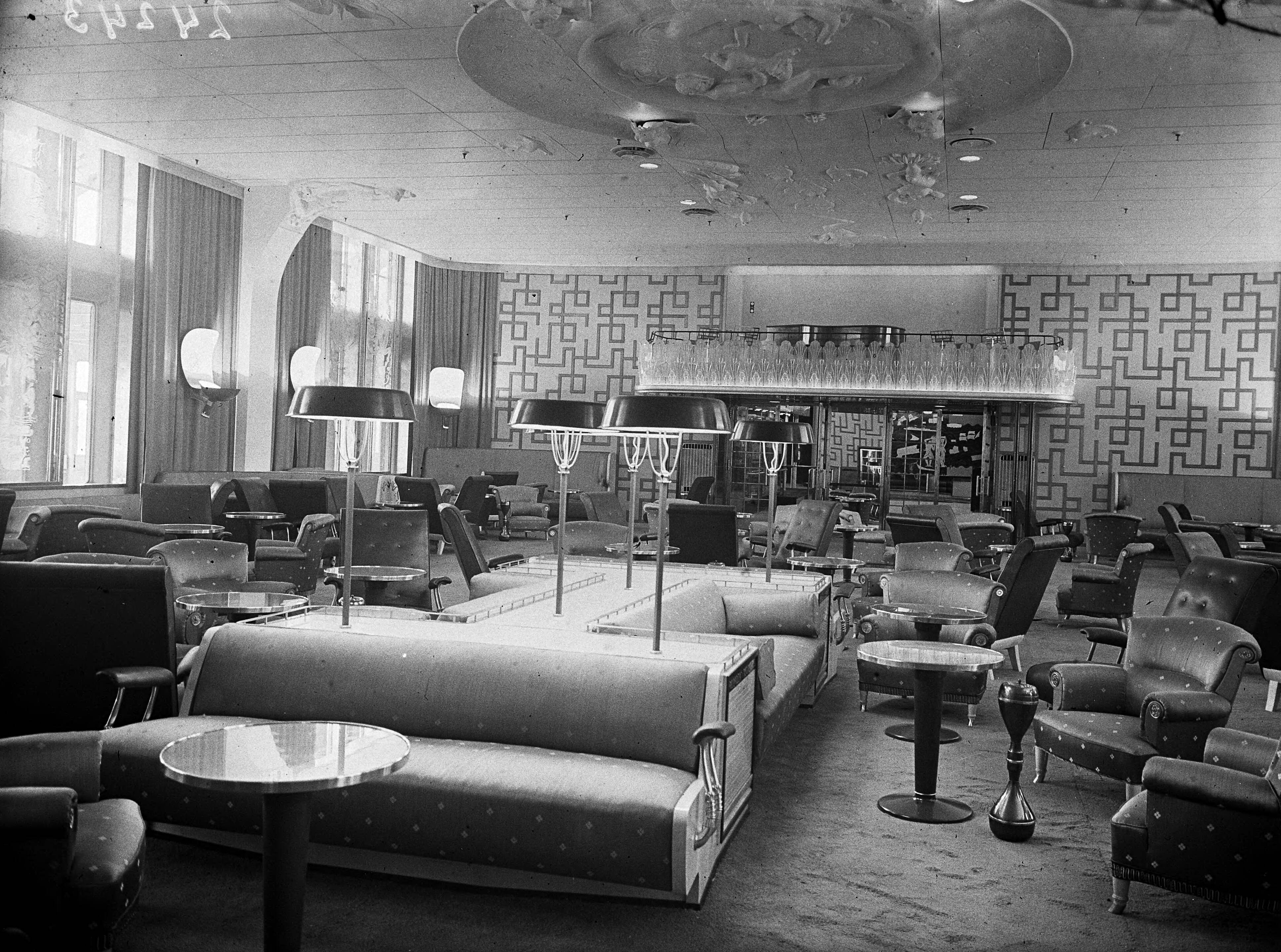 Fotocollectie Anefo — De "Nieuw-Amsterdam" gerestaureerd — Foto: Sagers, Harry / Anefo. Licentie: Set B: Rechtenvrij / Publiek Domein. Bron: Nationaal Archief. http://hdl.handle.net/10648/a8aec062-d0b4-102d-bcf8-003048976d84