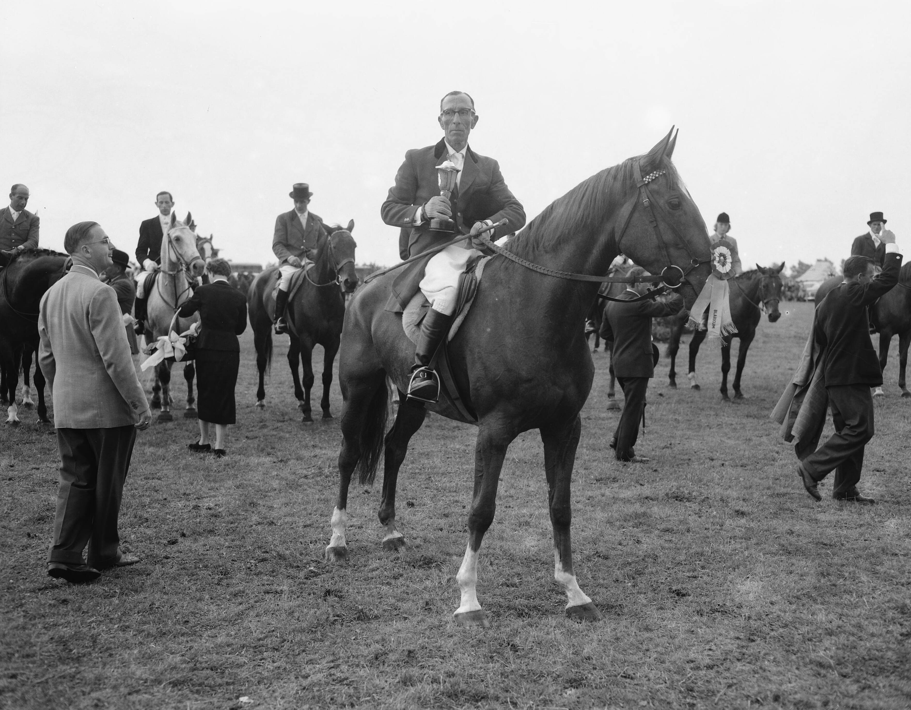 Fotocollectie Anefo — Concours hippique te Blaricum, de heer Sterk met "Paddy" — Foto: Noske, J.D. / Anefo. Licentie: Set B: Rechtenvrij / Publiek Domein. Bron: Nationaal Archief. http://hdl.handle.net/10648/a9654346-d0b4-102d-bcf8-003048976d84