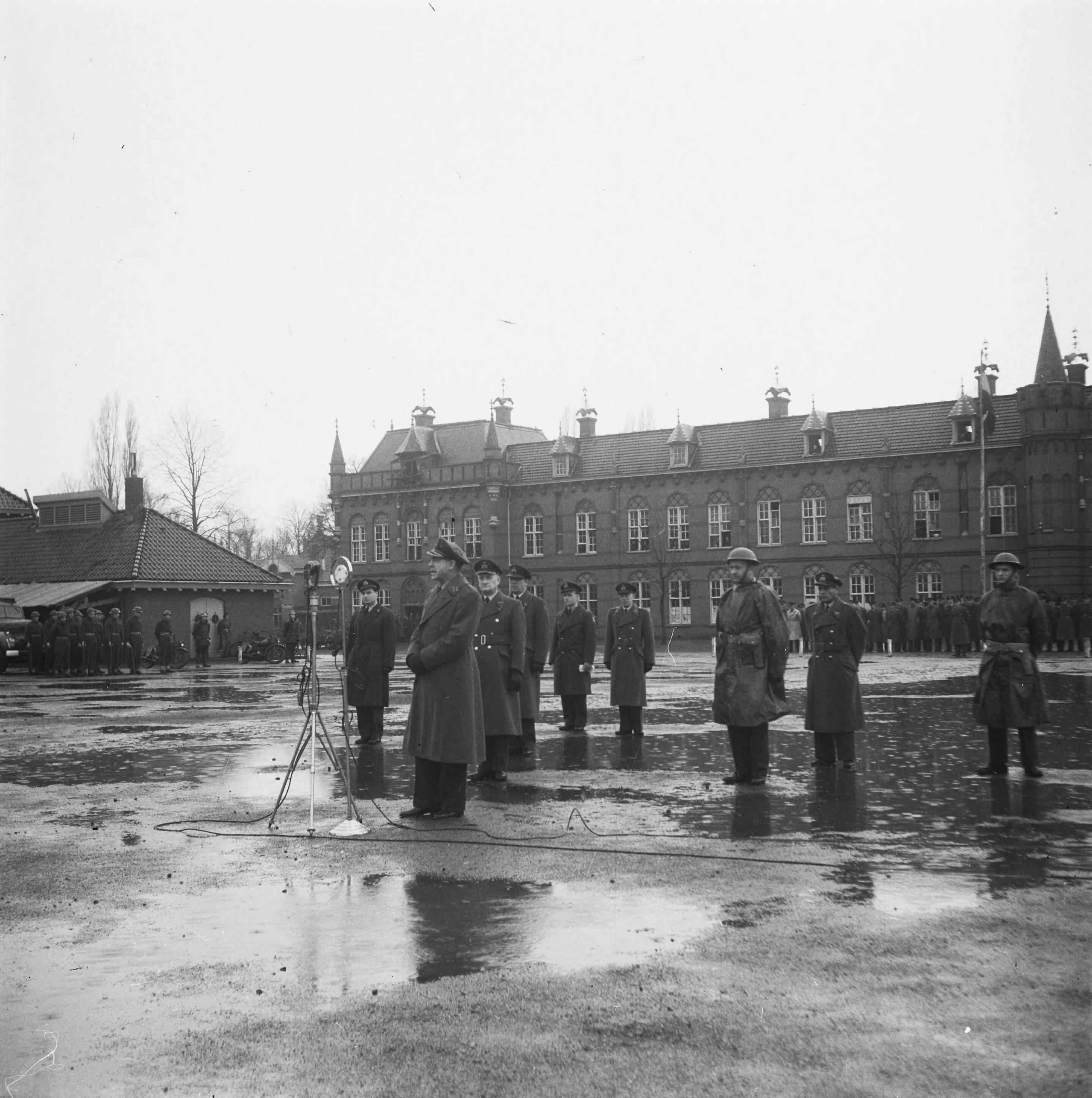 NLS eenjarig bestaan Breda — Foto: Wisman, Bram / Anefo. — Licentie: Set B: Rechtenvrij / Publiek Domein. Bron: Nationaal Archief. http://hdl.handle.net/10648/a8a6597c-d0b4-102d-bcf8-003048976d84