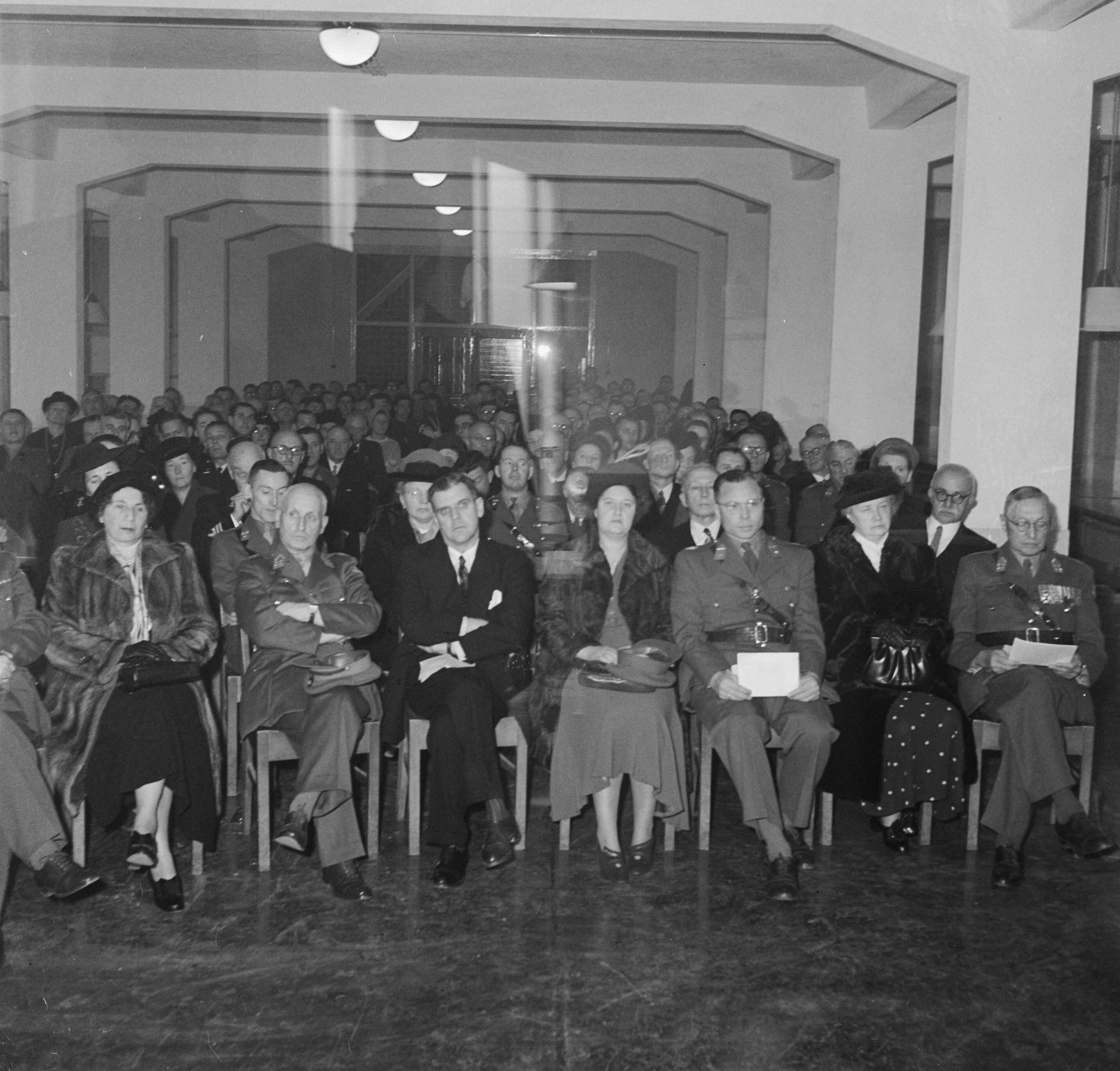 25-jarig jubileum COAK Middelburg — 25 jarig jubileum CDAK Middelburg. Overzicht — Foto: Oorschot, […] van / Anefo. Licentie: Set B: Rechtenvrij / Publiek Domein. Bron: Nationaal Archief. http://hdl.handle.net/10648/a8d1f24e-d0b4-102d-bcf8-003048976d84