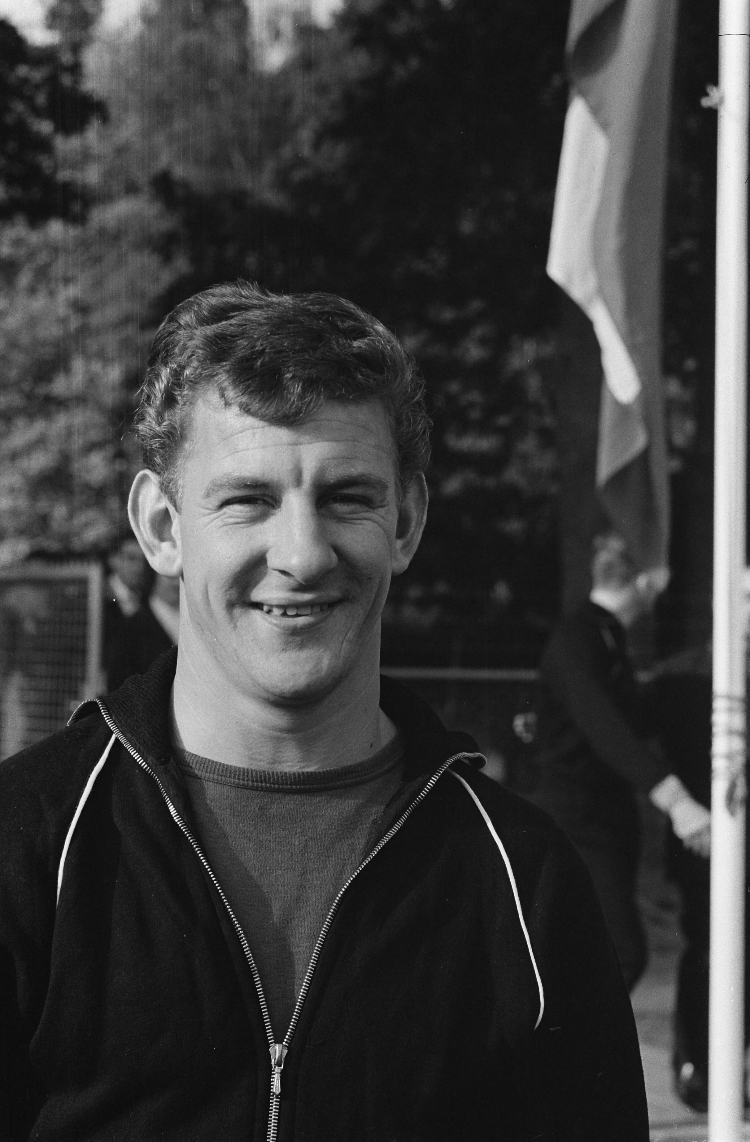 Fotocollectie Anefo — Het Nederlands elftal tegen België. Co Prins (Ajax) — Foto: Pot, Harry / Anefo. Licentie: Set B: Rechtenvrij / Publiek Domein. Bron: Nationaal Archief. http://hdl.handle.net/10648/aa1aed90-d0b4-102d-bcf8-003048976d84
