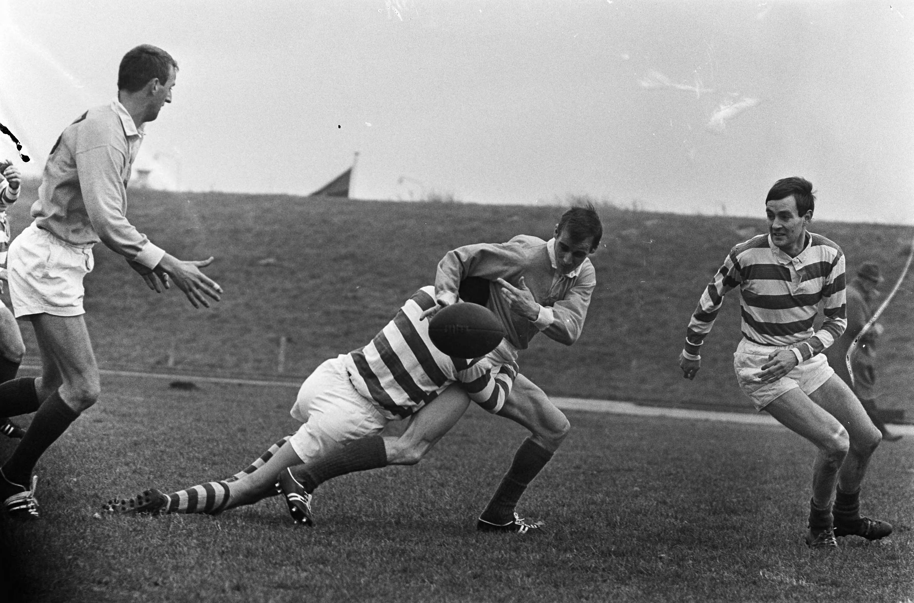 Fotocollectie Anefo — Rugby. Nederland tegen België te Rijswijk 14-3, Spelmoment — Foto: Koch, Eric / Anefo. Licentie: Set B: Rechtenvrij / Publiek Domein. Bron: Nationaal Archief. http://hdl.handle.net/10648/aa9d1914-d0b4-102d-bcf8-003048976d84