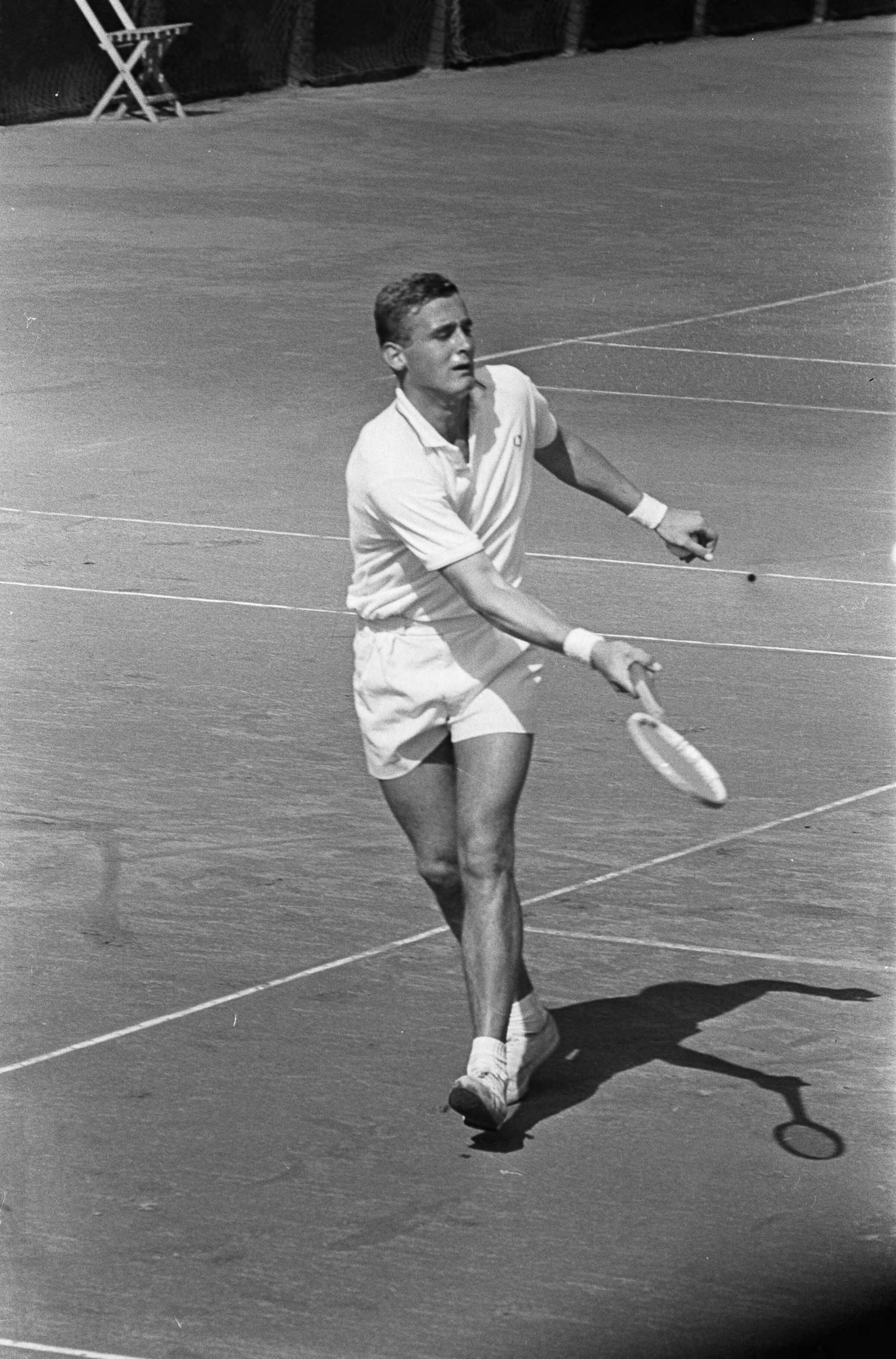 Fotocollectie Anefo — Nederlandse tenniskampioenschappen op de METS-banen te Scheveningen. Jan Hajer in actie — Foto: Koch, Eric / Anefo. Licentie: Set B: Rechtenvrij / Publiek Domein. Bron: Nationaal Archief. http://hdl.handle.net/10648/aaba96e2-d0b4-102d-bcf8-003048976d84