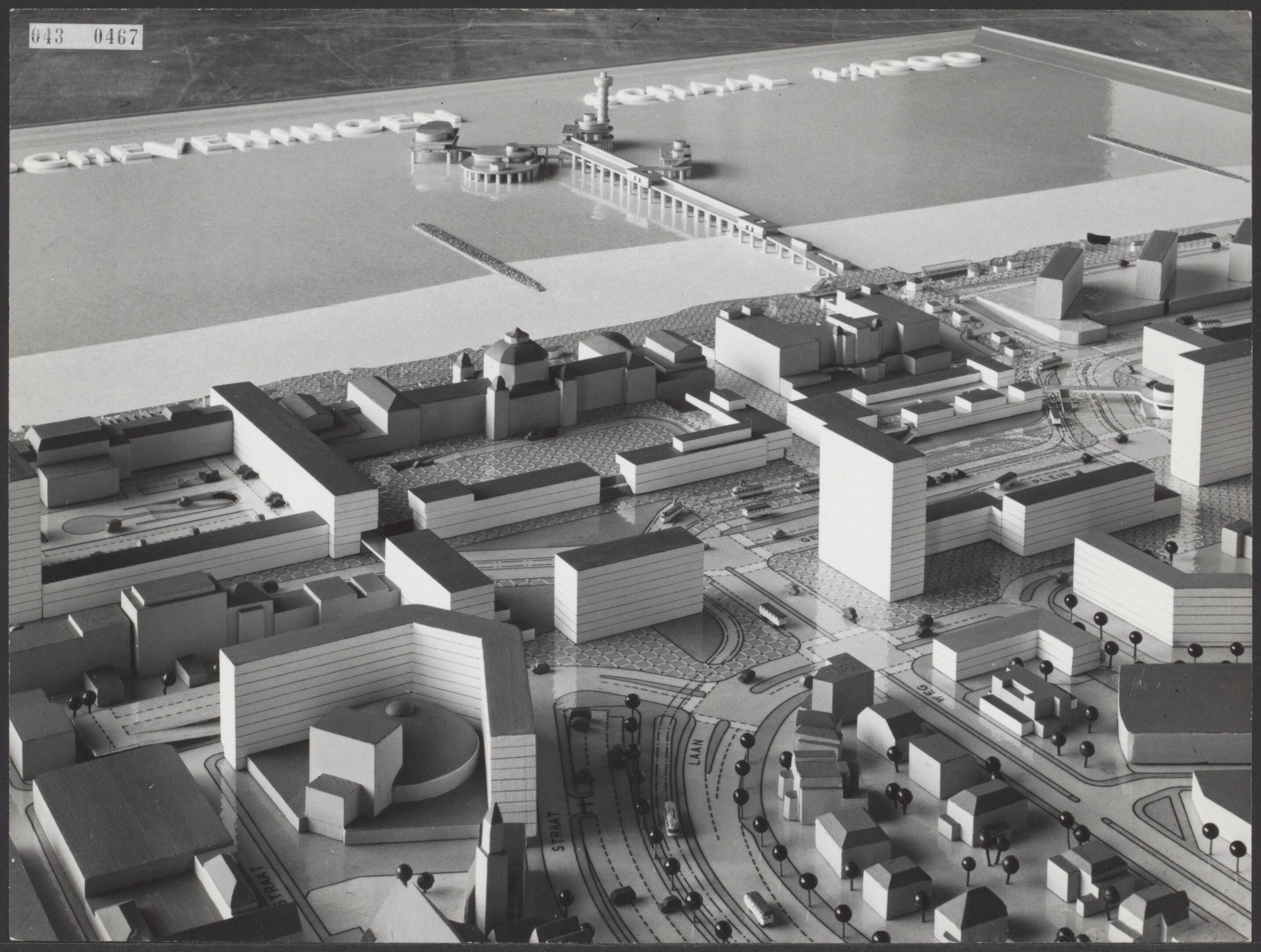 Fotocollectie Elsevier Binnenland — Plan voor de vernieuwing van de badplaats Scheveningen. Maquette schaal 1:1000 — Foto: Gemeentelijke Dienst Stadsontwikkeling Den Haag. Licentie: Set B: Rechtenvrij / Publiek Domein. Bron: Nationaal Archief. http://hdl.handle.net/10648/adf9131a-d0b4-102d-bcf8-003048976d84