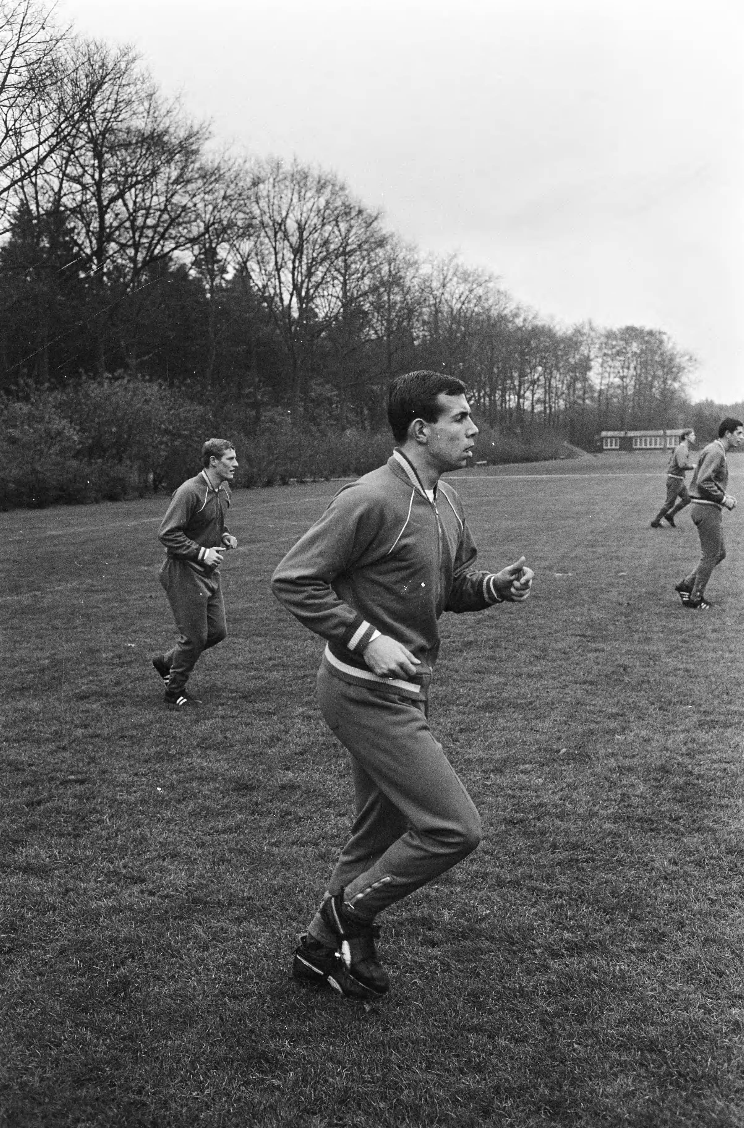 Fotocollectie Anefo — Training Nederlands elftal te Zeist. Zes nieuwe gezichten Maarsen, Romeijn, Pijs, Wery, Phalplatz, Kemper — Foto: Koch, Eric / Anefo. Licentie: Set B: Rechtenvrij / Publiek Domein. Bron: Nationaal Archief. http://hdl.handle.net/10648/ab2dd22e-d0b4-102d-bcf8-003048976d84