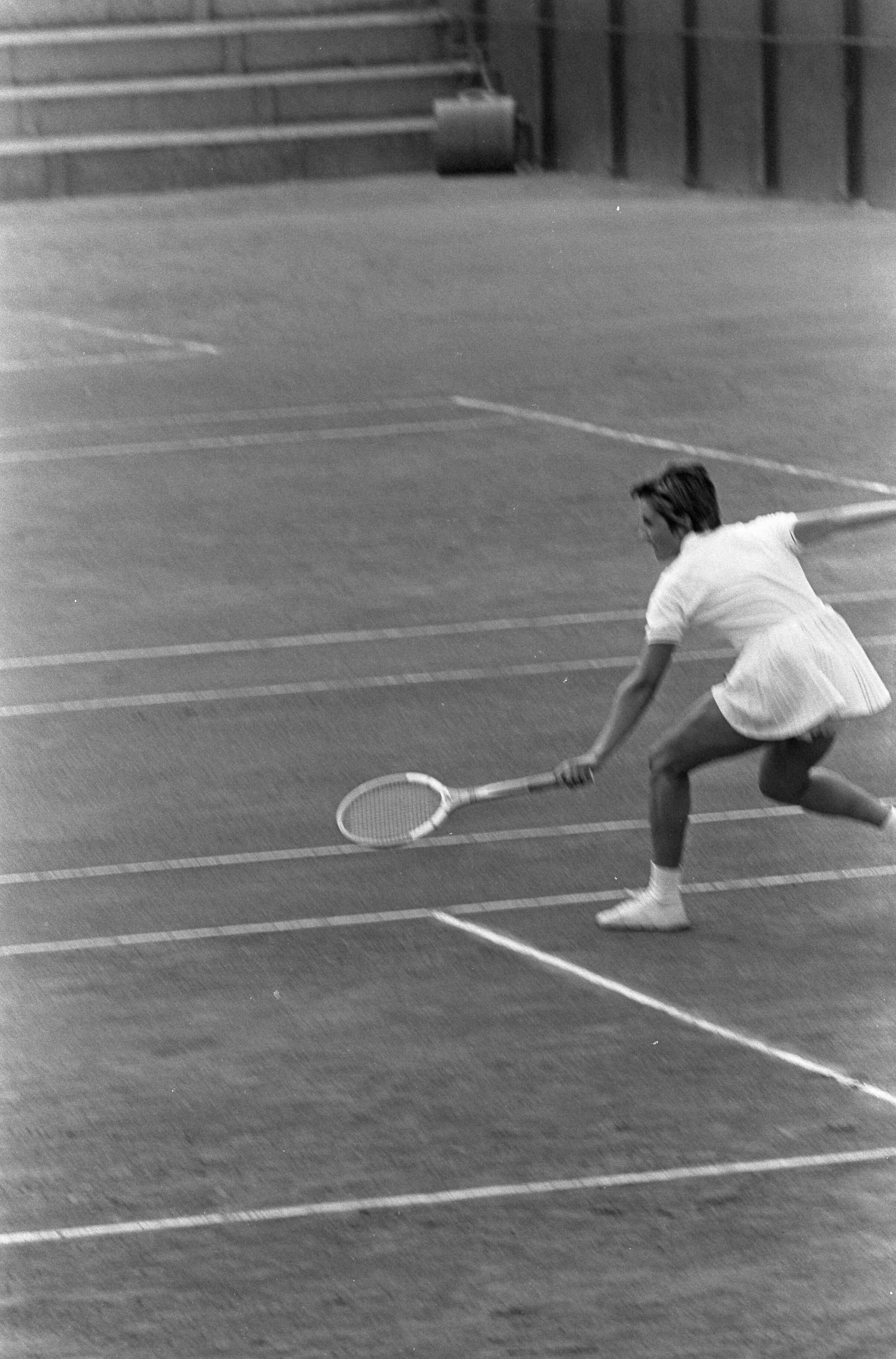 Fotocollectie Anefo — Nationale Tenniskampioenschappen te Scheveningen. Judith Salome in aktie — Foto: Koch, Eric / Anefo. Licentie: Set B: Rechtenvrij / Publiek Domein. Bron: Nationaal Archief. http://hdl.handle.net/10648/ab22804a-d0b4-102d-bcf8-003048976d84