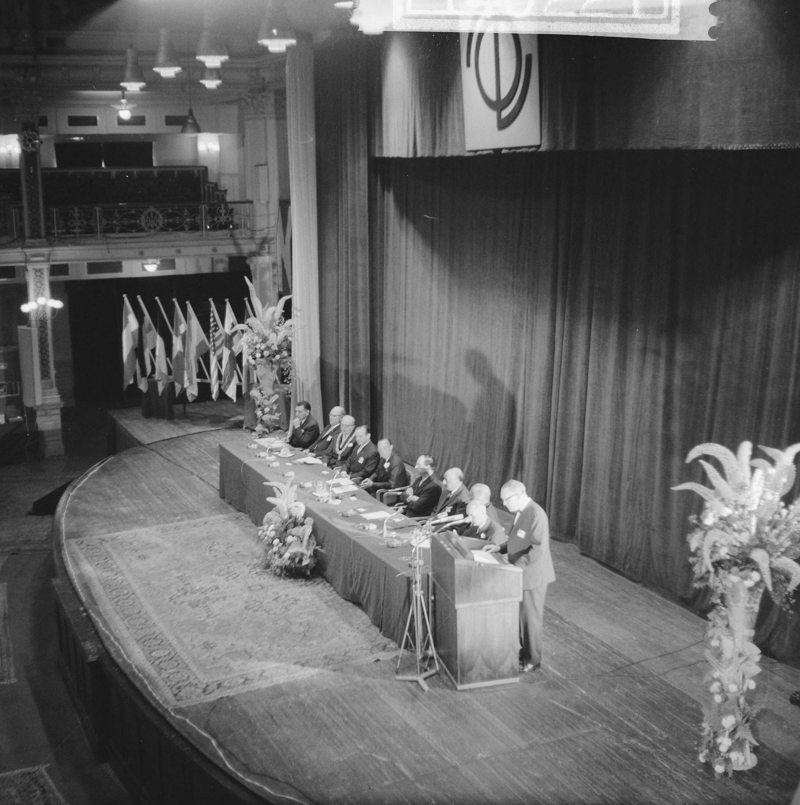 Fotocollectie Anefo — Prins Bernhard opende het het 5e internationale congres Marketing and Distribution in het Kurhaus te Scheveningen — Foto: Nijs, Jac. de / Anefo. Licentie: Set B: Rechtenvrij / Publiek Domein. Bron: Nationaal Archief. http://hdl.handle.net/10648/aa0c52c6-d0b4-102d-bcf8-003048976d84