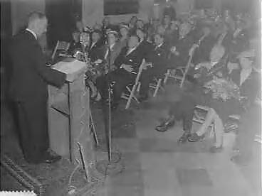Fotocollectie Anefo — Linnaeuskerk in Haarlem, inleiding door prof. dr. H. J. Lam — Foto: Pot, Harry / Anefo. Licentie: Set B: Rechtenvrij / Publiek Domein. Bron: Nationaal Archief. http://hdl.handle.net/10648/a9605f84-d0b4-102d-bcf8-003048976d84