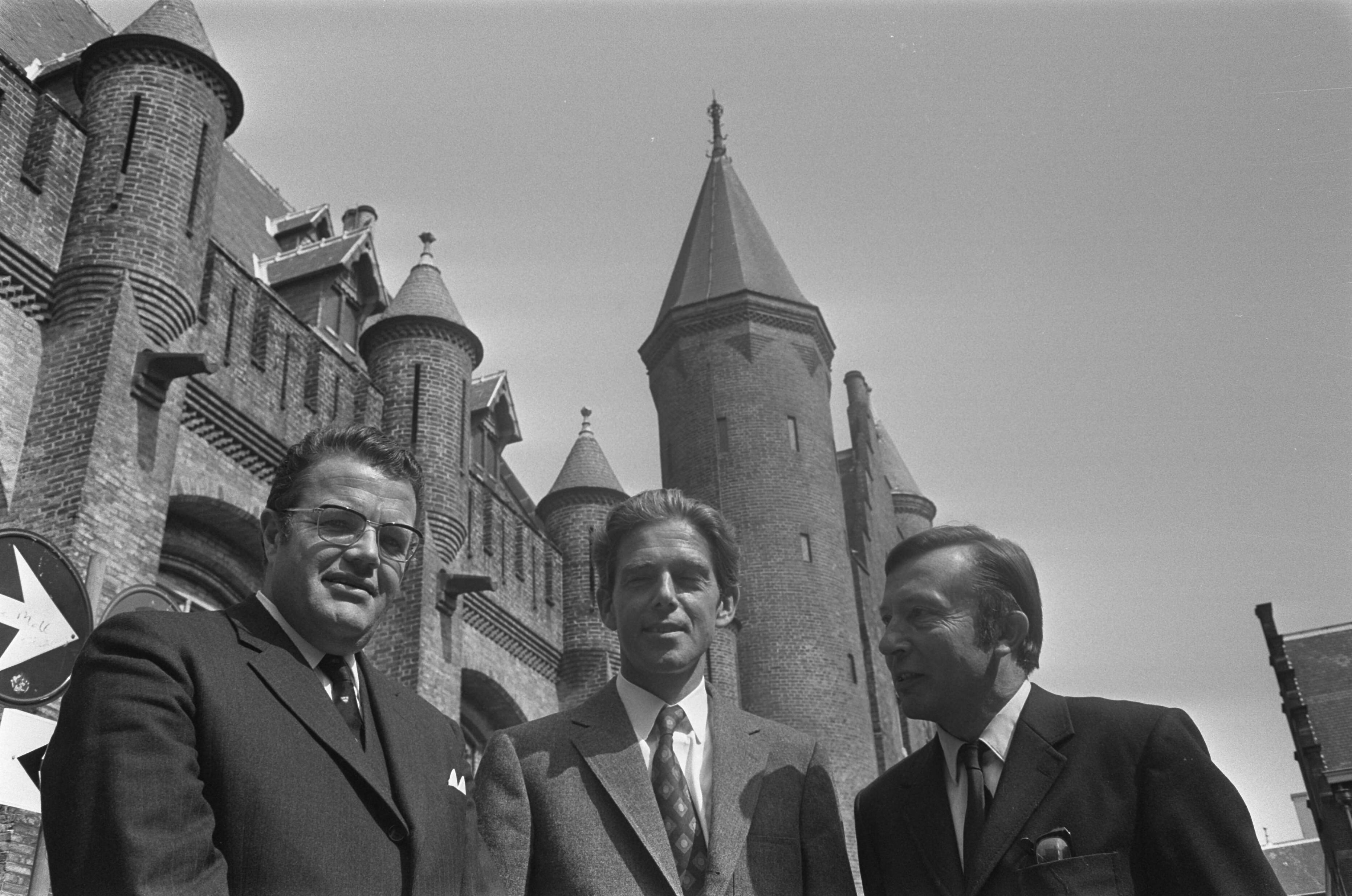 Fotocollectie Anefo — Internationaal Congres over Transplantatie in Den Haag volgende week — Foto: Koch, Eric / Anefo. Licentie: Set B: Rechtenvrij / Publiek Domein. Bron: Nationaal Archief. http://hdl.handle.net/10648/aba0f088-d0b4-102d-bcf8-003048976d84
