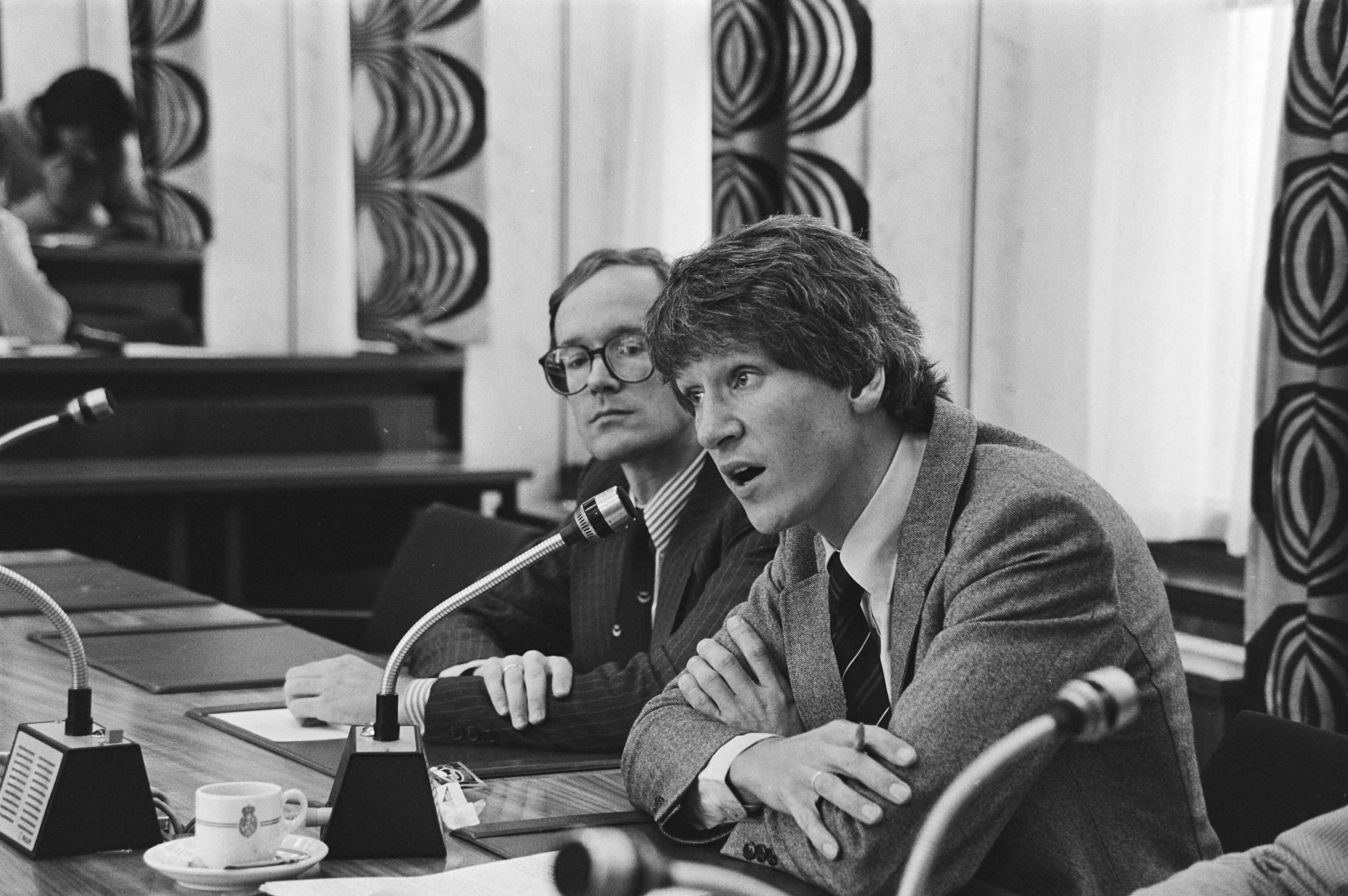 Hoorzitting over "leegstandswet", Den Haag — Wethouder Wolffensperger (Amsterdam, volkhuisvesting) — Foto: Dijk, Hans van / Anefo. Licentie: Set B: Rechtenvrij / Publiek Domein. Bron: Nationaal Archief. http://hdl.handle.net/10648/ace6f0b4-d0b4-102d-bcf8-003048976d84