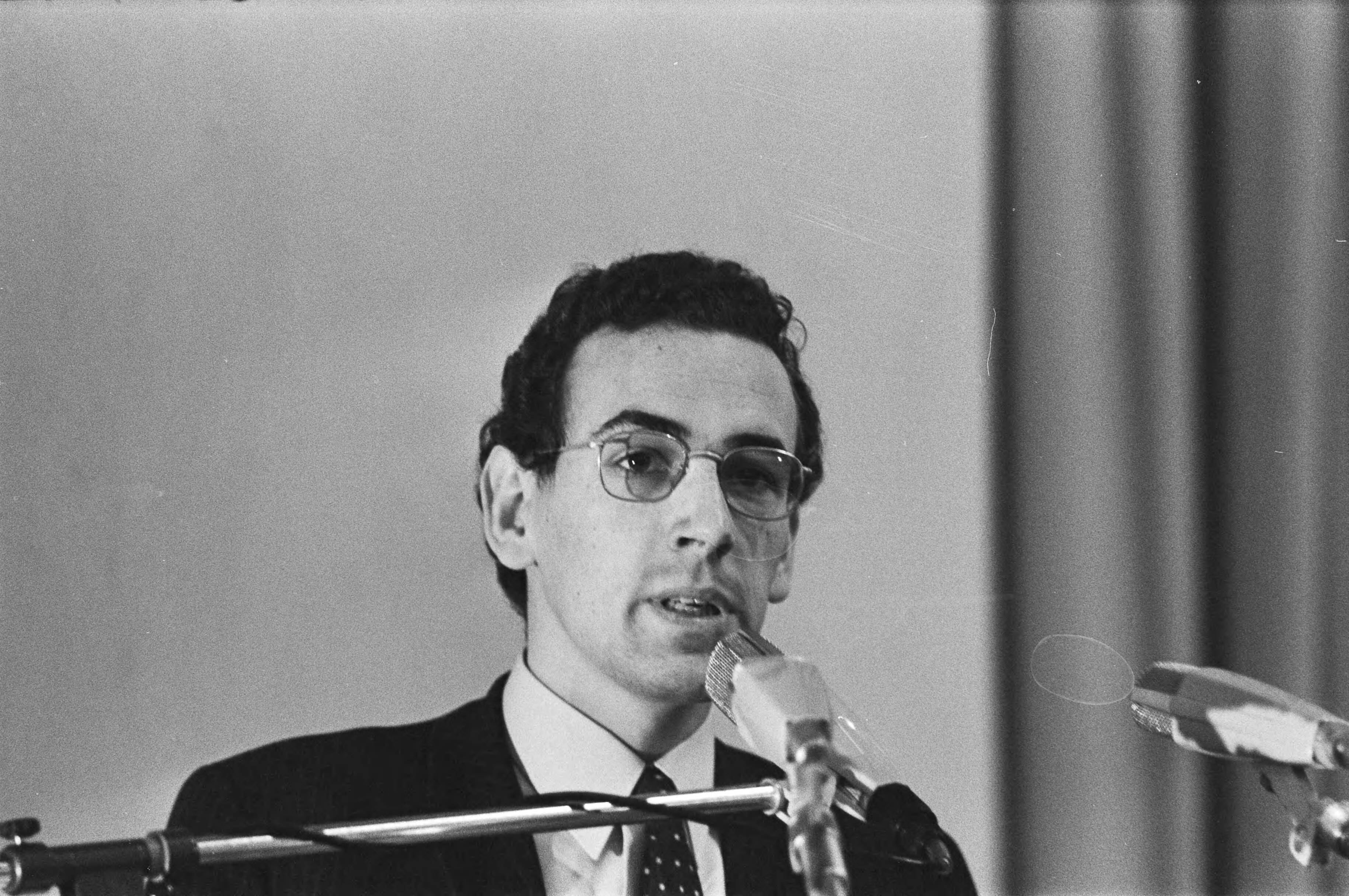 Fotocollectie Anefo — KVP-Partijraad in Den Haag ; Coen Winters aan het woord — Foto: Koch, Eric / Anefo. Licentie: Set B: Rechtenvrij / Publiek Domein. Bron: Nationaal Archief. http://hdl.handle.net/10648/aba935f4-d0b4-102d-bcf8-003048976d84