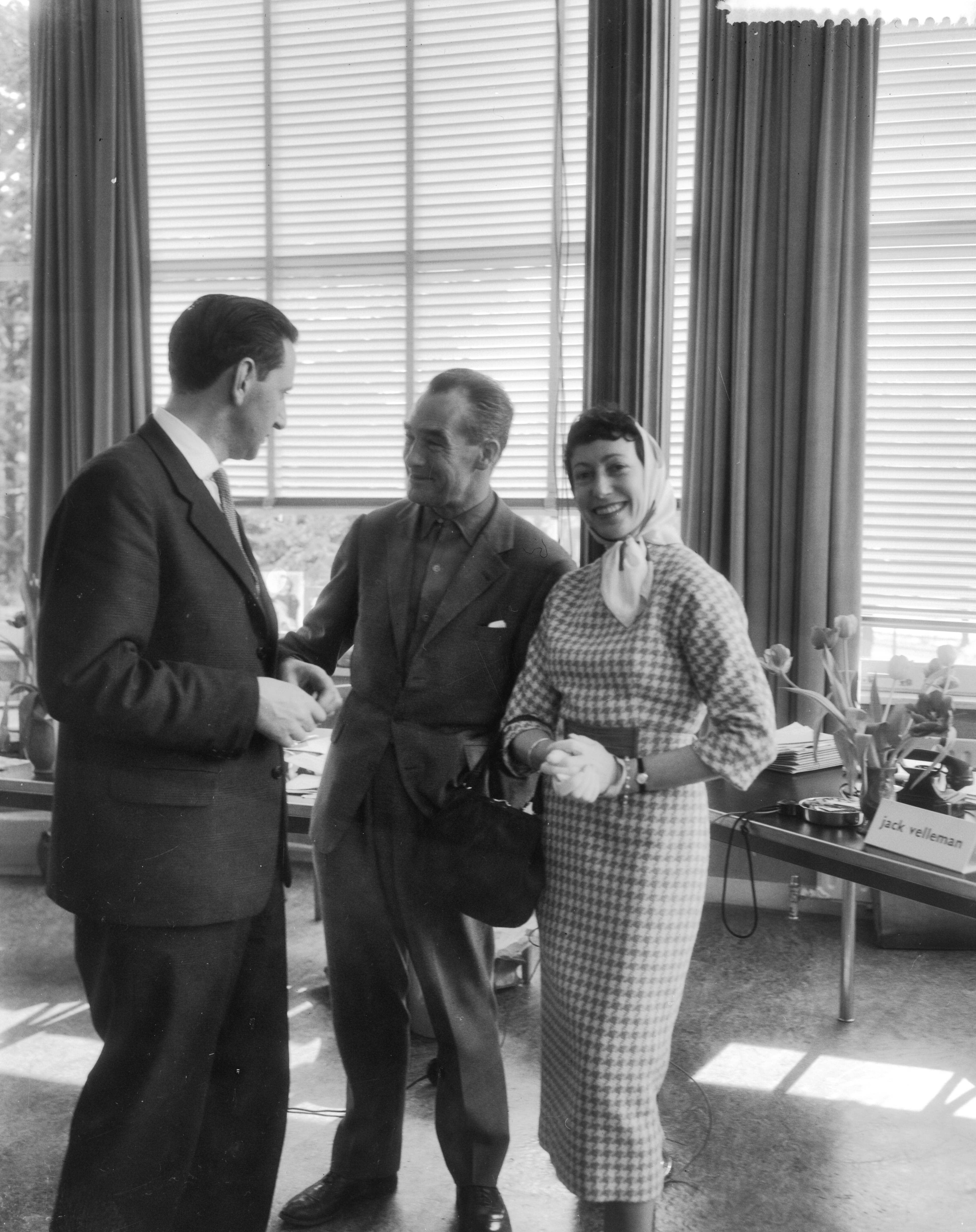 Eurovisie Songfestival 1958 — Deelnemers aan het Eurovisie Songfestival 1958 in Hilversum — Foto: Pot, Harry / Anefo. Licentie: Set B: Rechtenvrij / Publiek Domein. Bron: Nationaal Archief. http://hdl.handle.net/10648/a9773934-d0b4-102d-bcf8-003048976d84