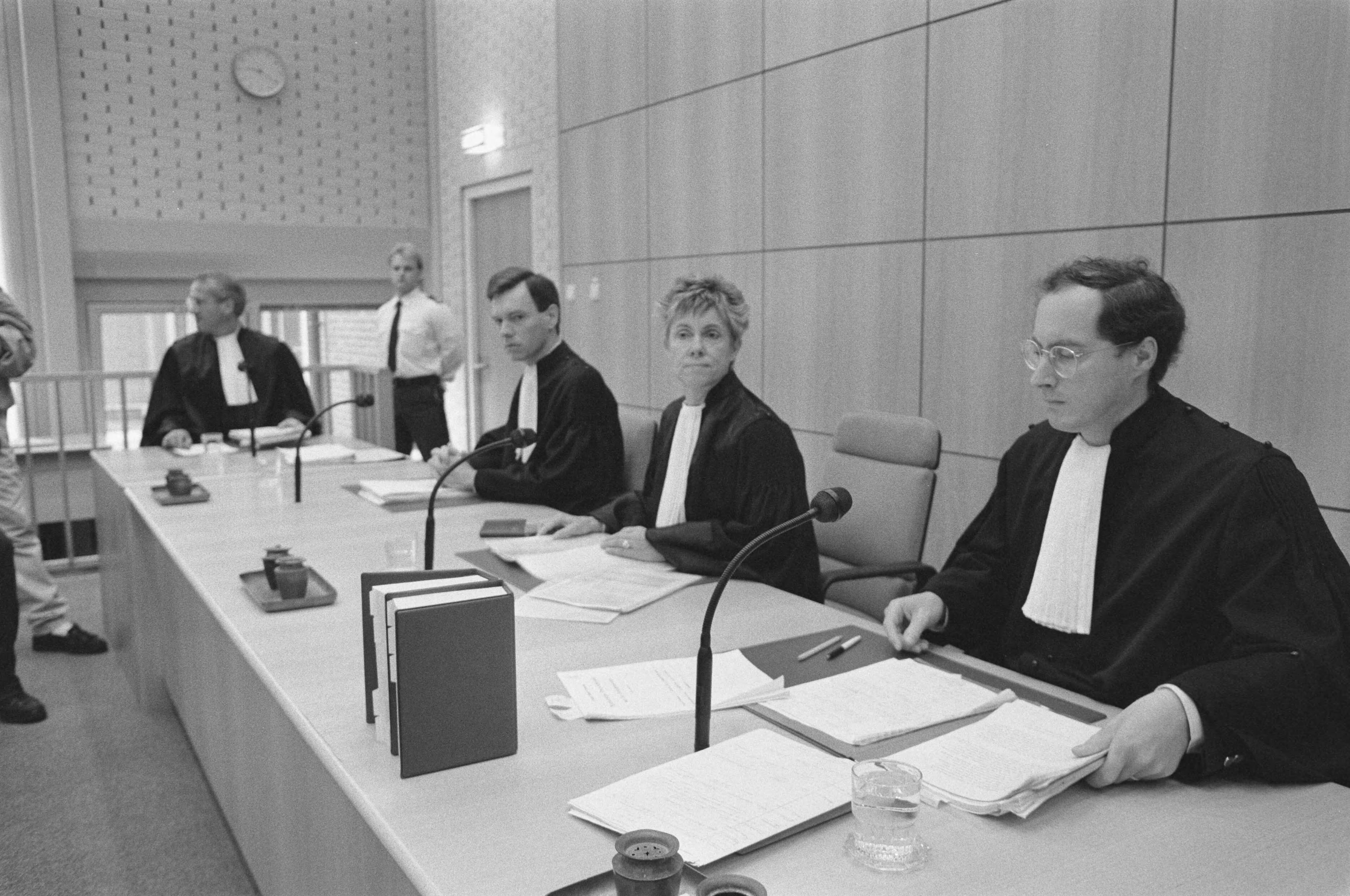 Fotocollectie Anefo — Proces Heijn-ontvoerder in Haarlem; de rechtbank, met in het midden vice-president mr. C.A. Terwee-van Hilten — Foto: Croes, Rob C. / Anefo. Licentie: Set B: Rechtenvrij / Publiek Domein. Bron: Nationaal Archief. http://hdl.handle.net/10648/ad6bba24-d0b4-102d-bcf8-003048976d84