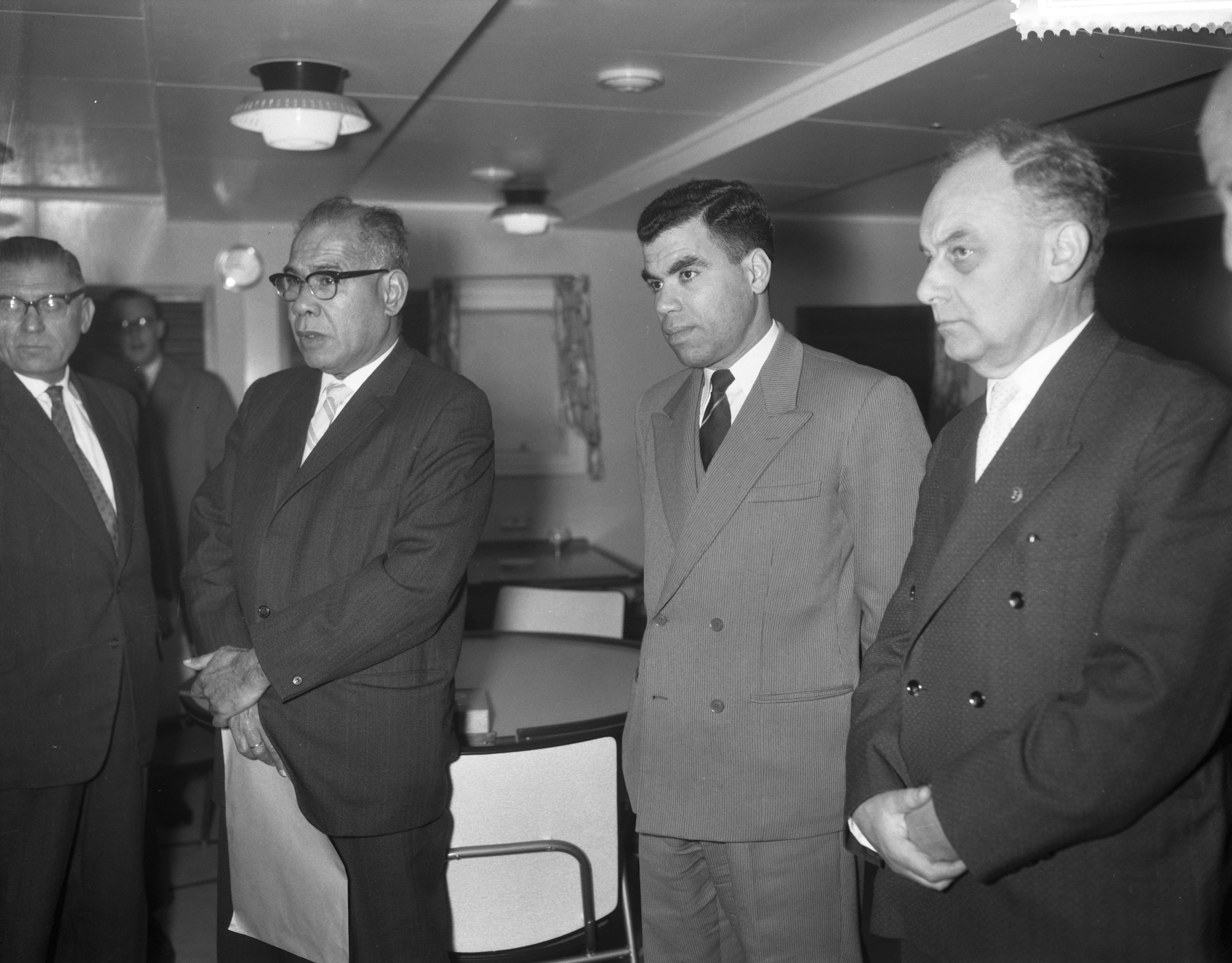 Fotocollectie Anefo — Overdracht schip bij de Zaanlandse Scheepsbouw Maatschappij te Zaandam — Foto: Bilsen, Joop van / Anefo. Licentie: Set B: Rechtenvrij / Publiek Domein. Bron: Nationaal Archief. http://hdl.handle.net/10648/a9bf78de-d0b4-102d-bcf8-003048976d84