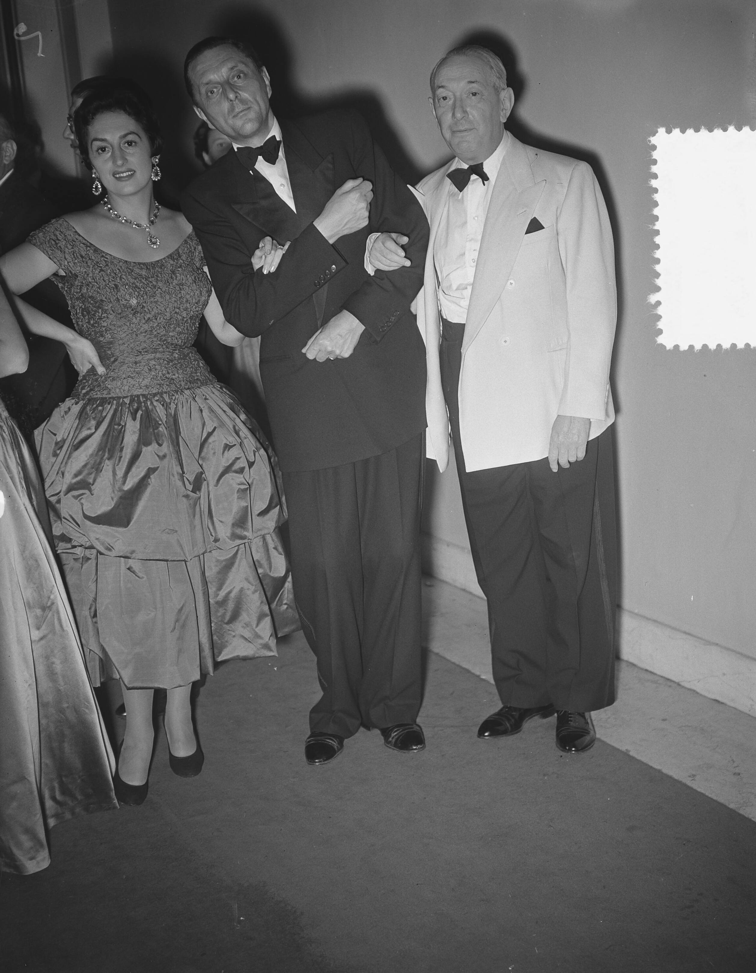 Fotocollectie Anefo — Congres zee-assuradeuren Den Haag , dansen — Foto: Bilsen, Joop van / Anefo. Licentie: Set B: Rechtenvrij / Publiek Domein. Bron: Nationaal Archief. http://hdl.handle.net/10648/a92961fa-d0b4-102d-bcf8-003048976d84