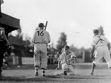 Fotocollectie Anefo — Honkbal. EHS (kampioen) tegen Sparta — Foto: Rossem, Wim van / Anefo. Licentie: Set B: Rechtenvrij / Publiek Domein. Bron: Nationaal Archief. http://hdl.handle.net/10648/a999b50e-d0b4-102d-bcf8-003048976d84