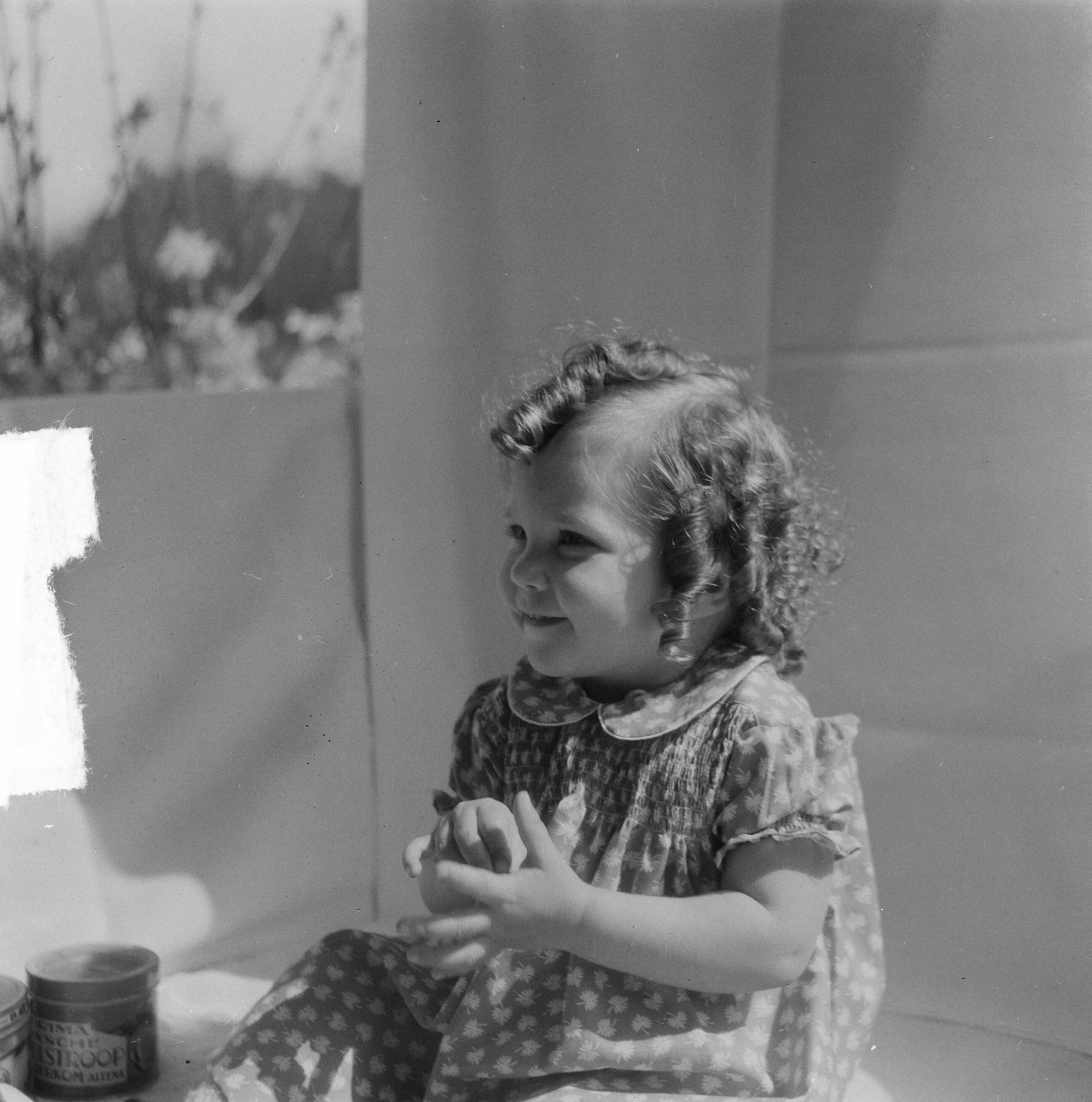 Fotocollectie Anefo — Kindje Werner (Zeist) — Foto: Merk, Ben / Anefo. Licentie: Set B: Rechtenvrij / Publiek Domein. Bron: Nationaal Archief. http://hdl.handle.net/10648/a8c6c680-d0b4-102d-bcf8-003048976d84