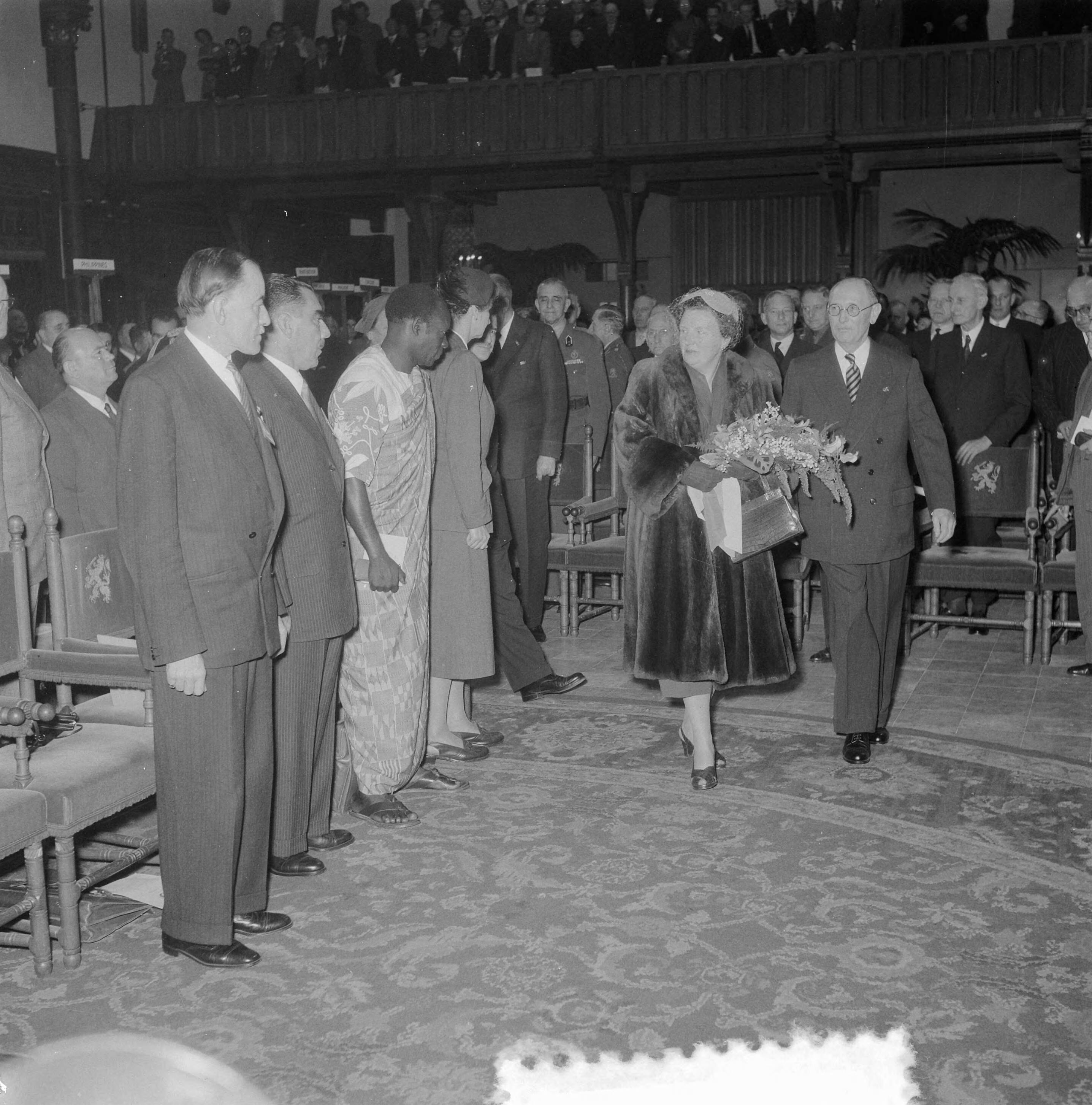 Fotocollectie Anefo — Vierde Algemene Assemblee van "The World Veterans Federation" in de Ridderzaal Den Haag — Foto: Noske, J.D. / Anefo. Licentie: Set B: Rechtenvrij / Publiek Domein. Bron: Nationaal Archief. http://hdl.handle.net/10648/a9178106-d0b4-102d-bcf8-003048976d84